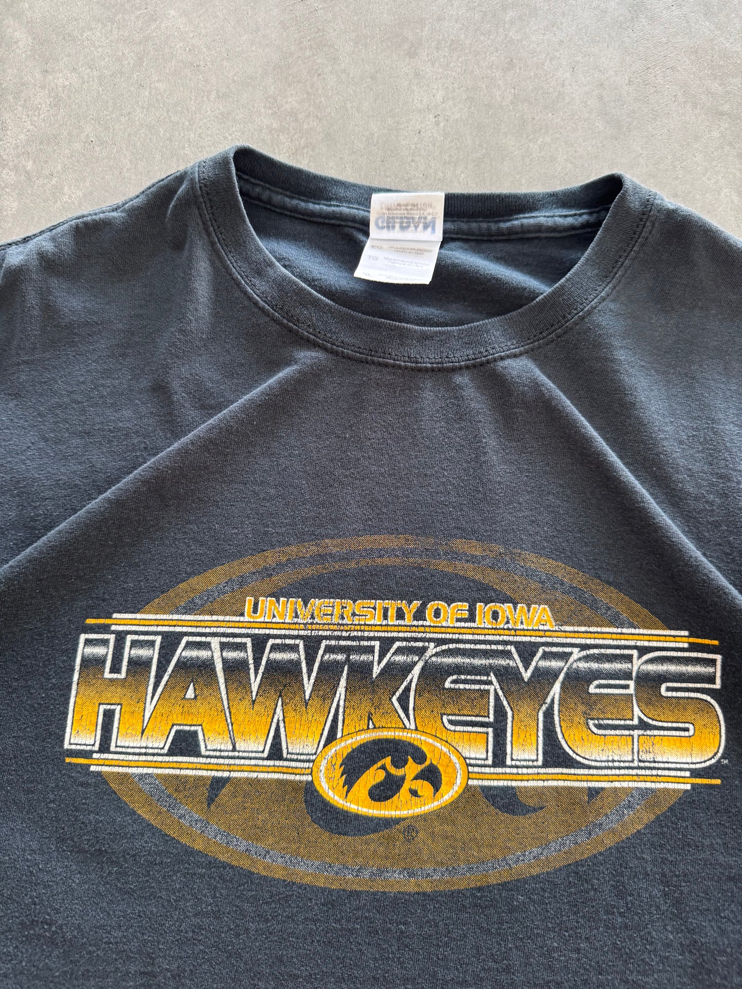 Vintage Iowa Hawkeyes Tee - XL