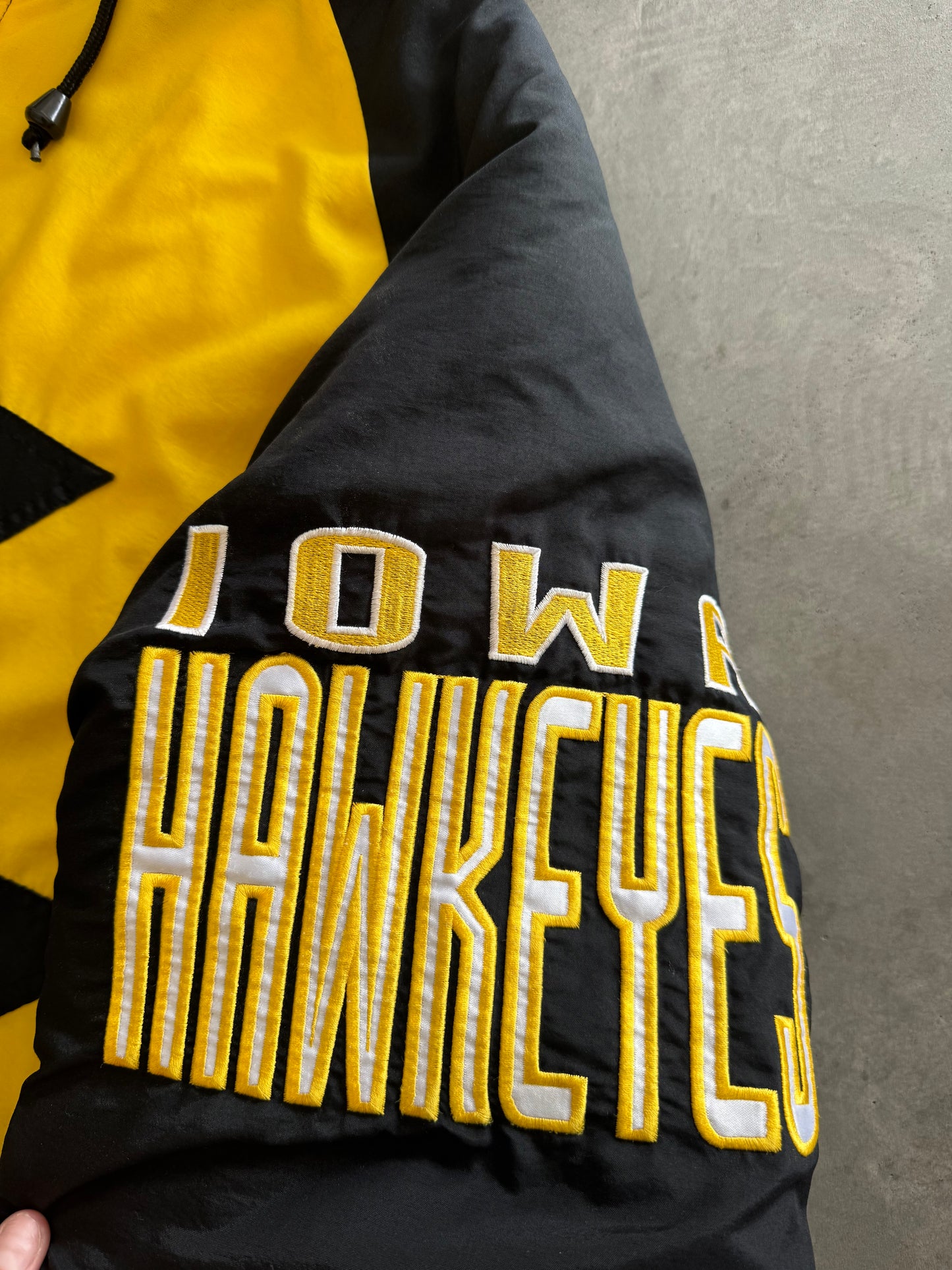 Vintage 90s Iowa Hawkeyes Coat - L