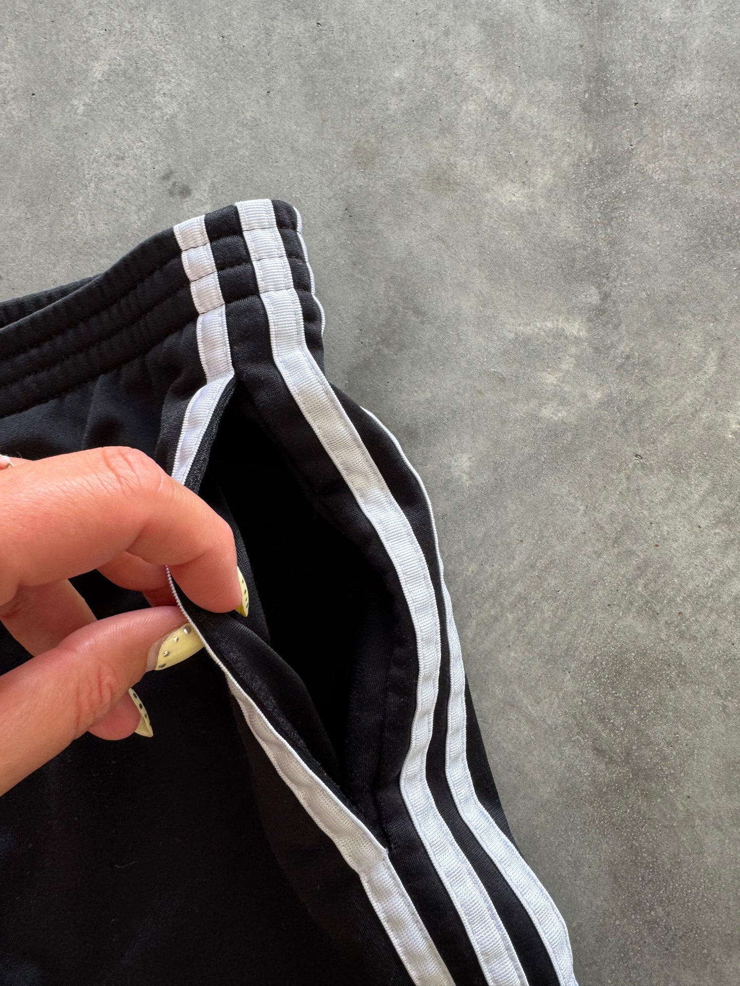 Vintage 00s Adidas Track Shorts - L