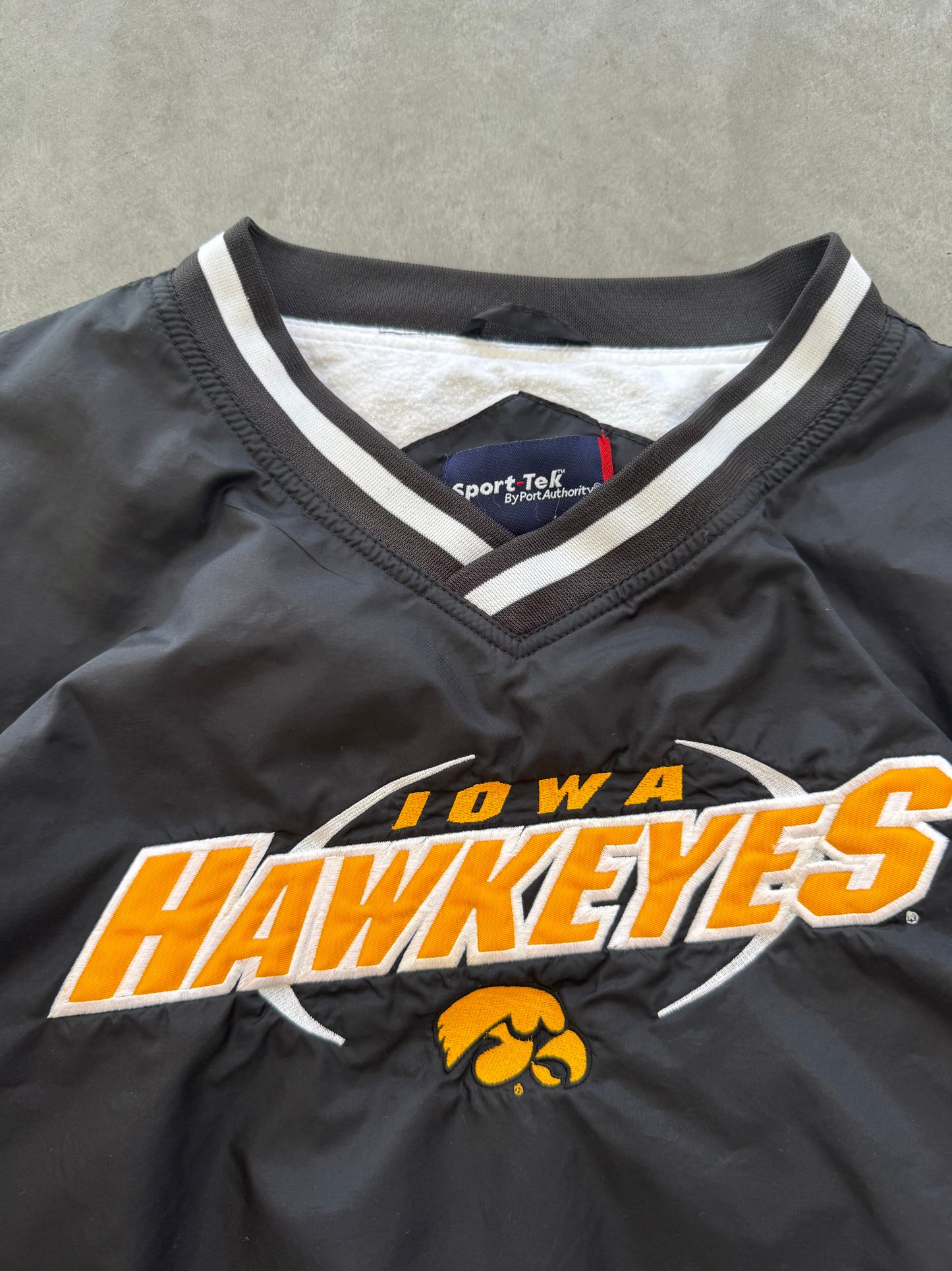 Vintage Iowa Hawkeyes Windbreaker - XL