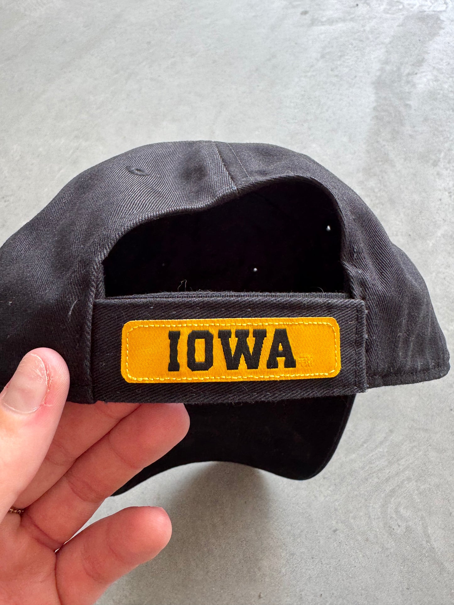 Vintage 90s Nike Iowa Hawkeyes Hat