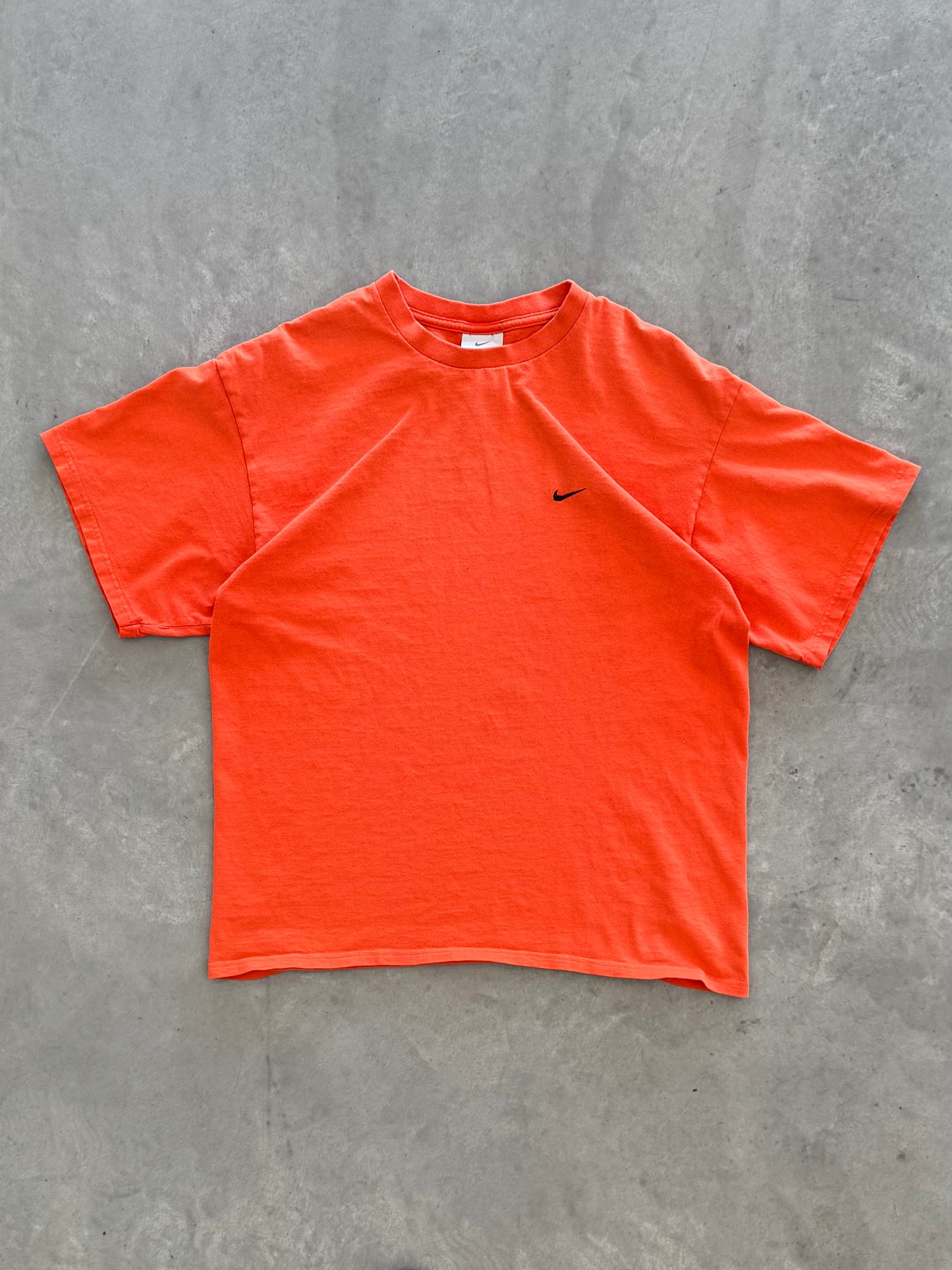 Vintage 00s Nike Tee - L