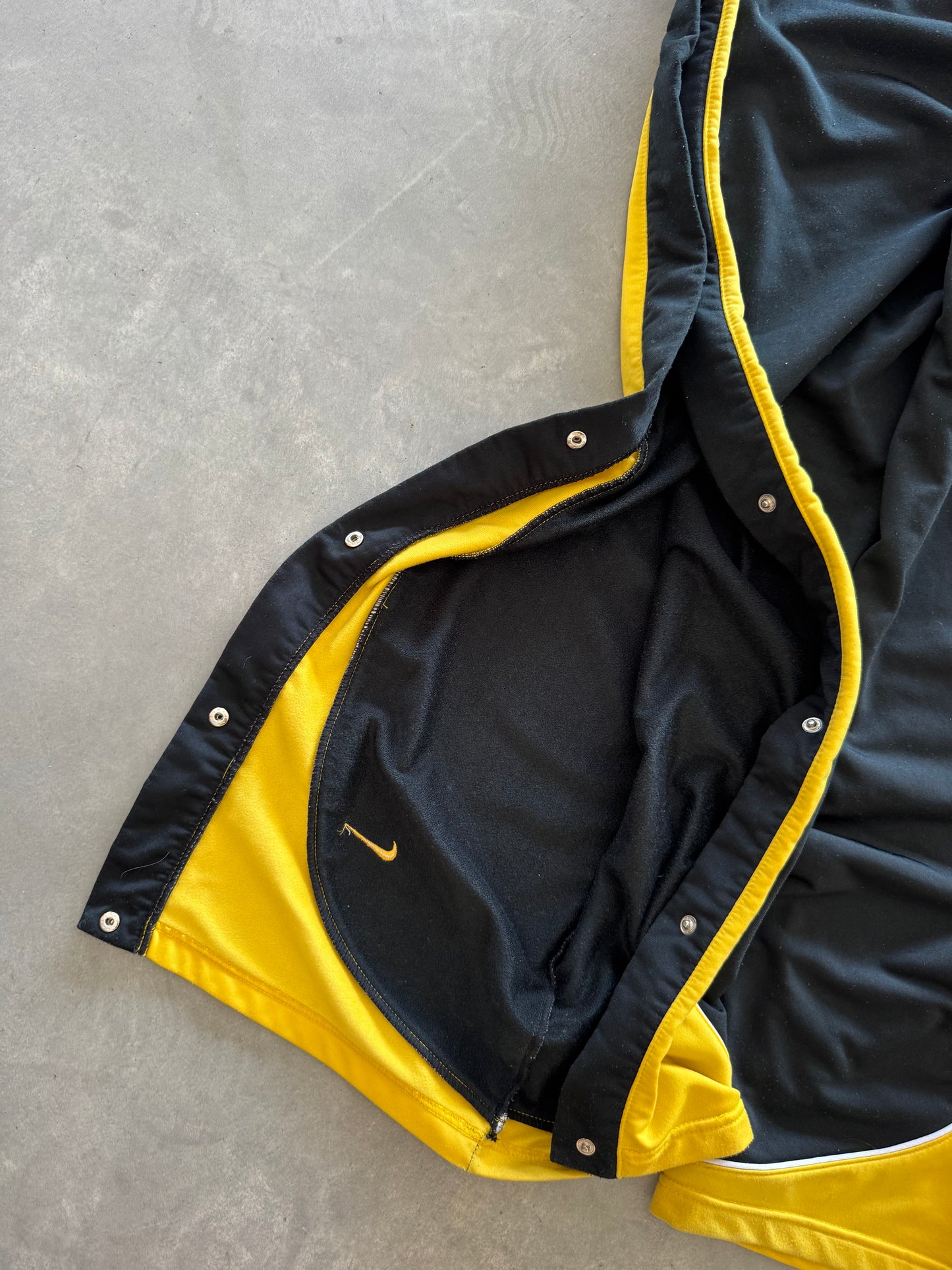 Vintage 90s Nike Iowa Hawkeyes Tear Away Sweatpants -