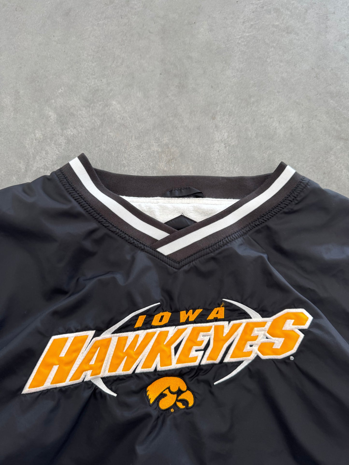 Vintage Iowa Hawkeyes Windbreaker - XL