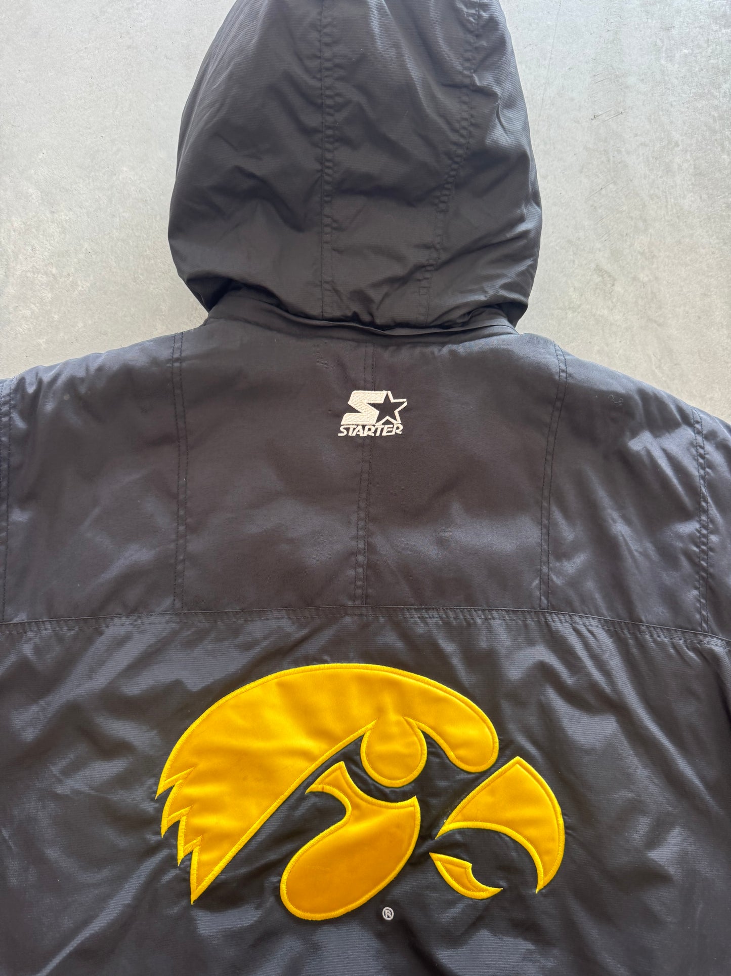 Vintage 90s Starter Iowa Hawkeyes Coat - XL