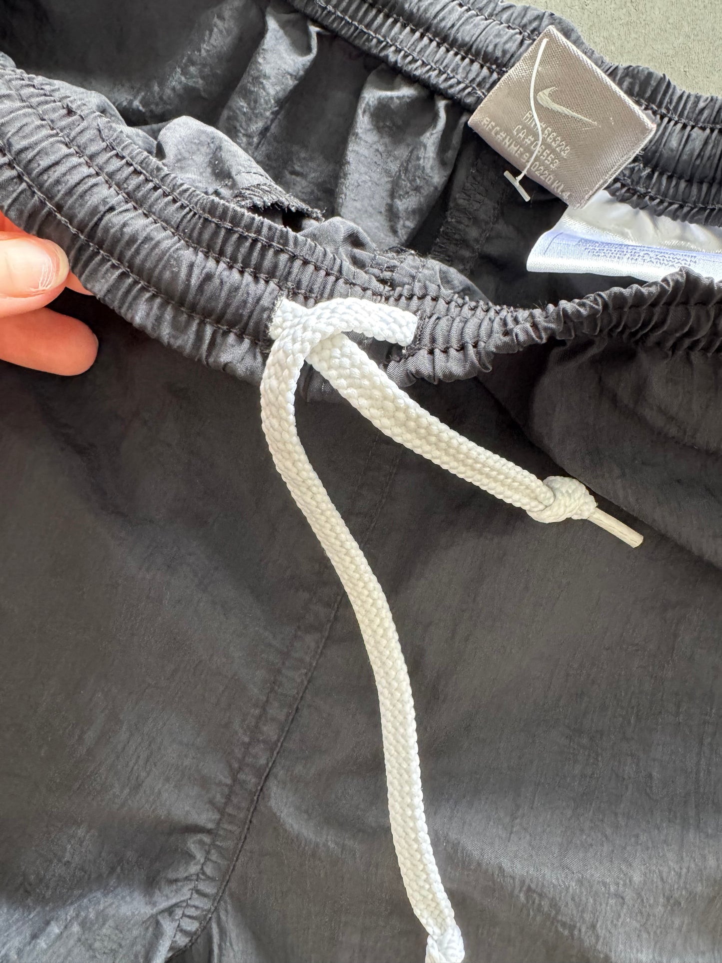 Vintage 00s Nike Track Shorts - S
