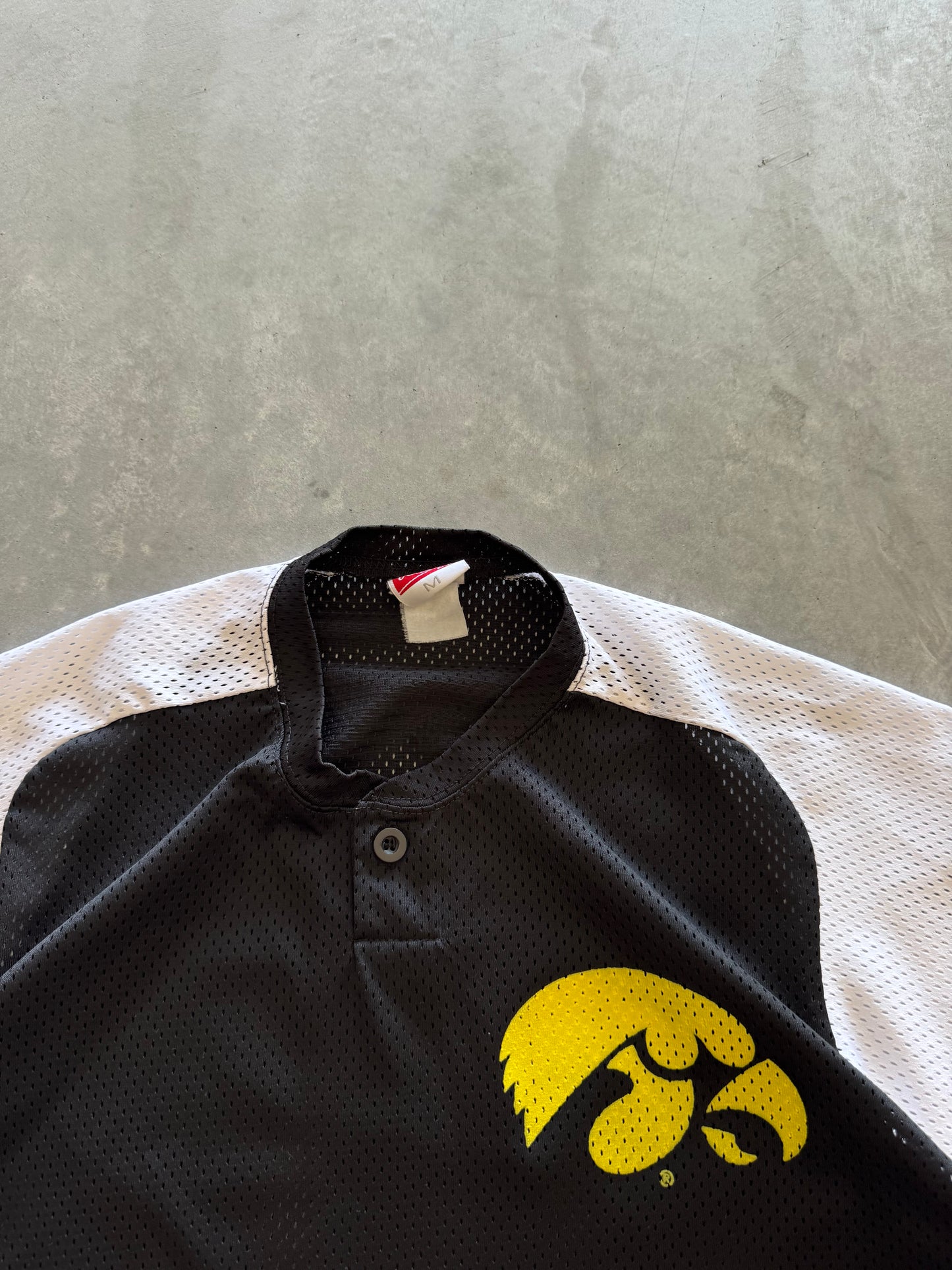 Iowa Hawkeye Jersey Tee - M