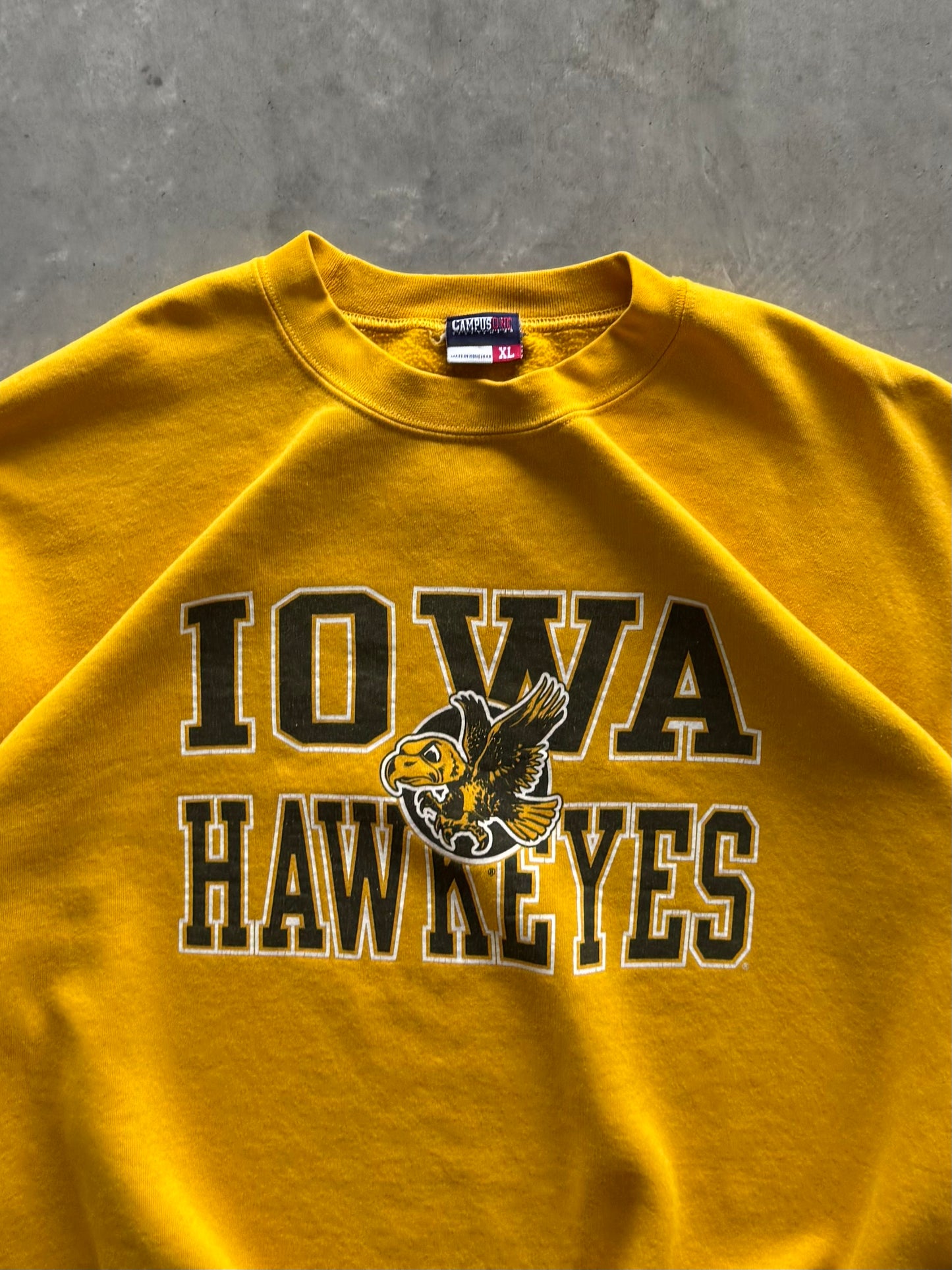 Vintage Iowa Hawkeyes Sweatshirt - XL