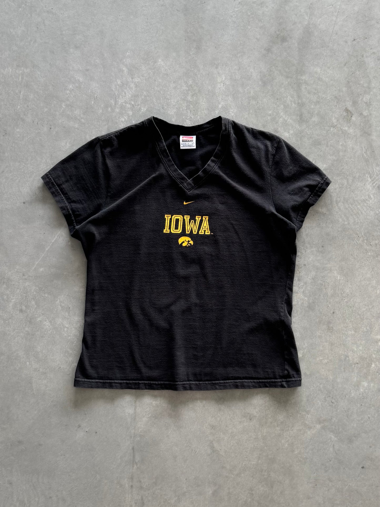 Vintage 90s Nike Iowa Hawkeyes Women’s Tee - L