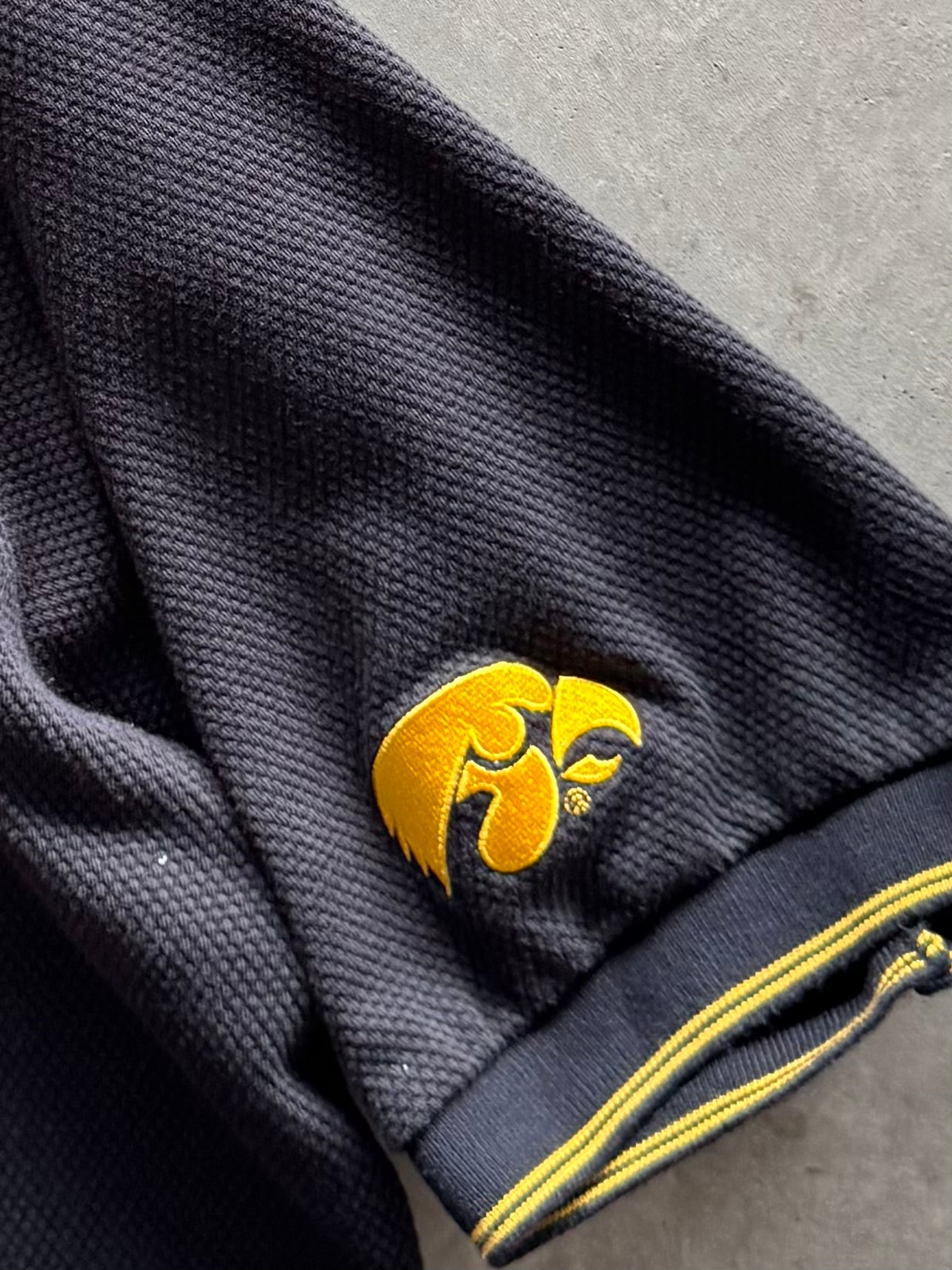 Vintage 90s Nike Iowa Hawkeyes Polo - S