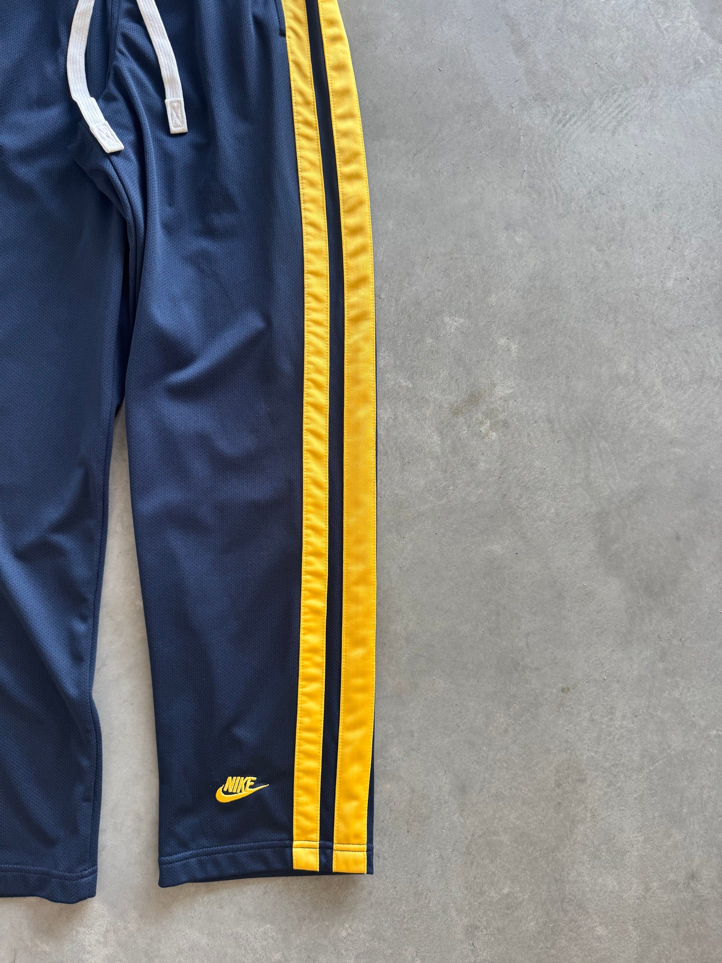 Vintage 00s Nike Track Pants - S