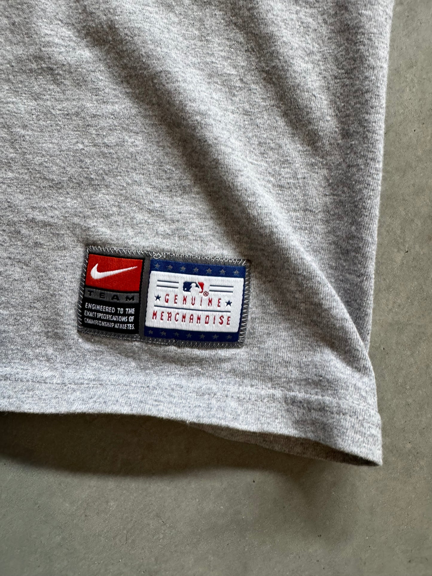 Vintage 90s Nike Chicago Cubs Tee - M