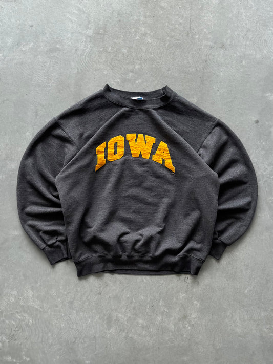 Vintage Iowa Hawkeyes Sweatshirt - L