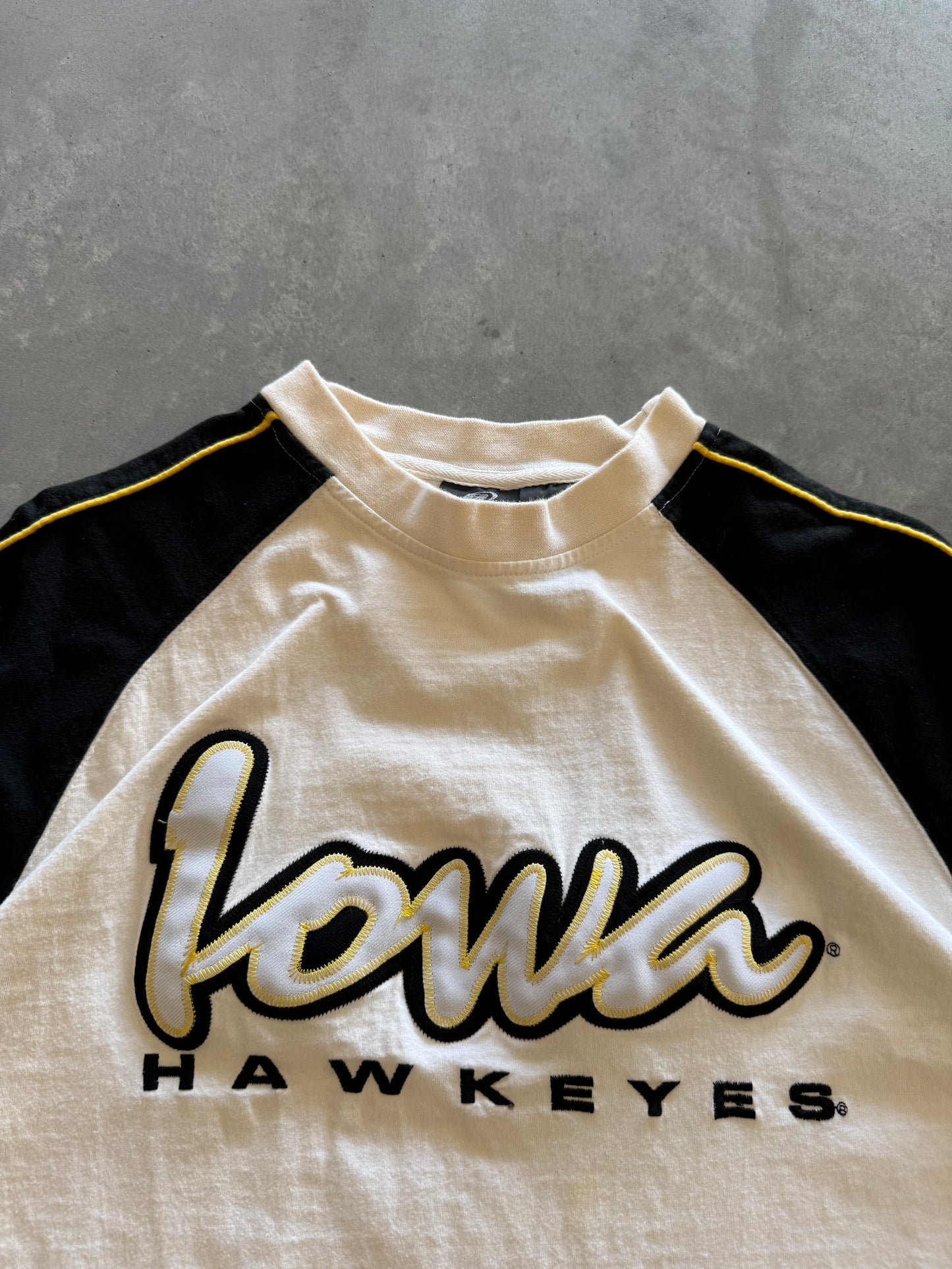 Vintage Iowa Hawkeyes Tee - M