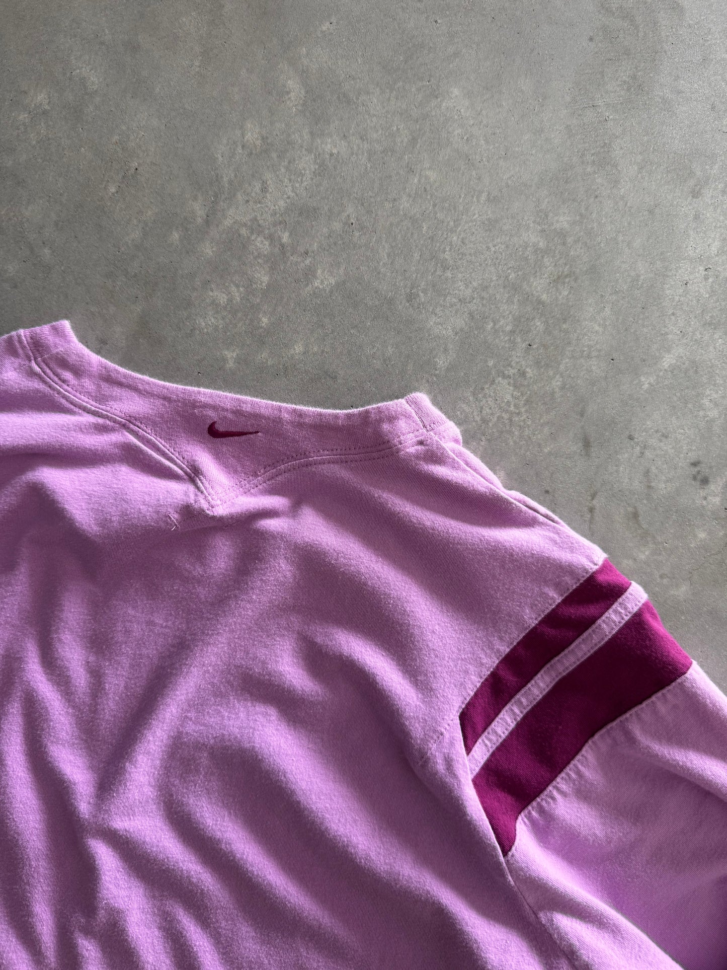 Vintage 00s Nike Women’s Baby Tee Long Sleeve - M