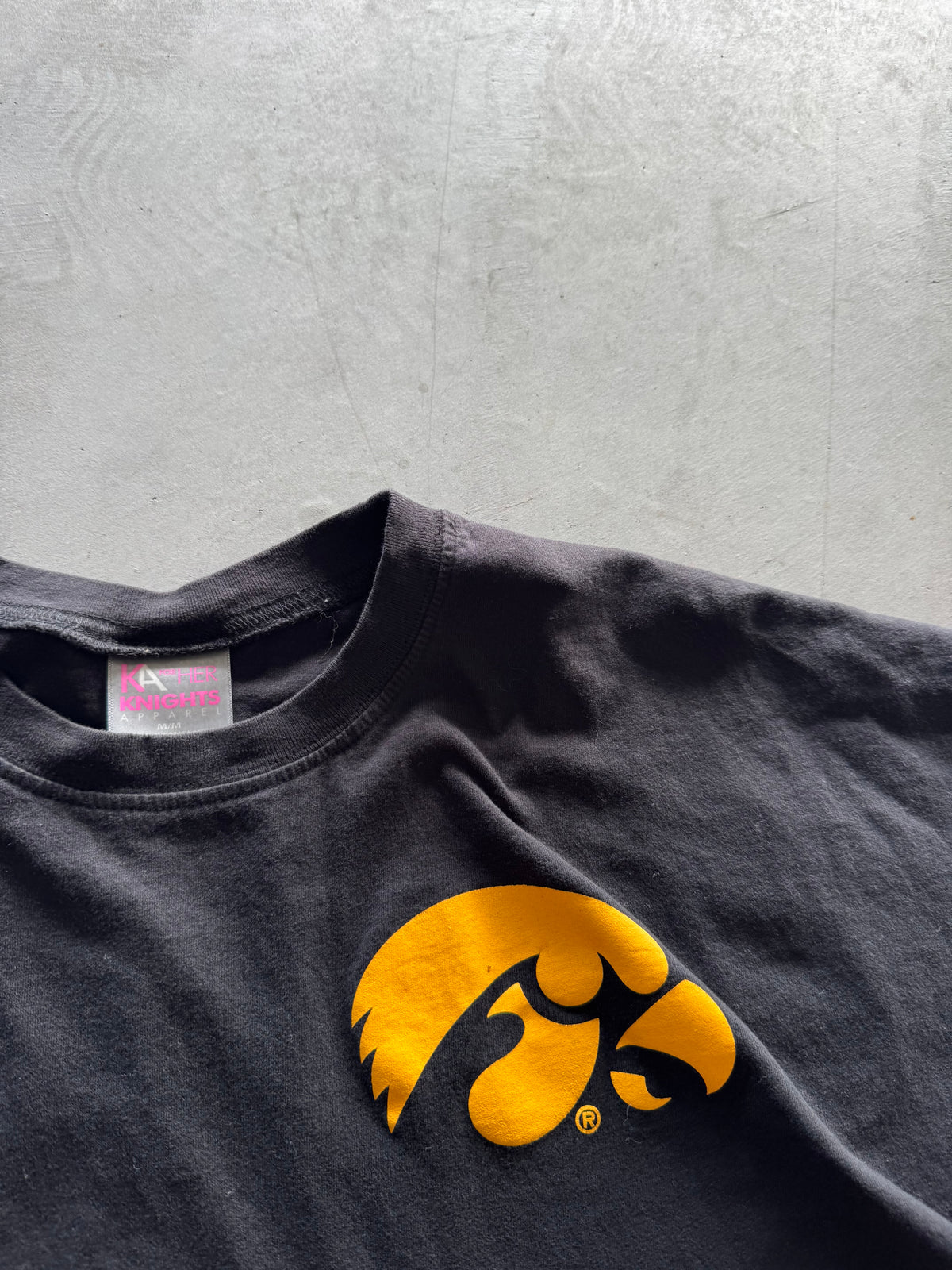 Iowa Hawkeyes Tee - M