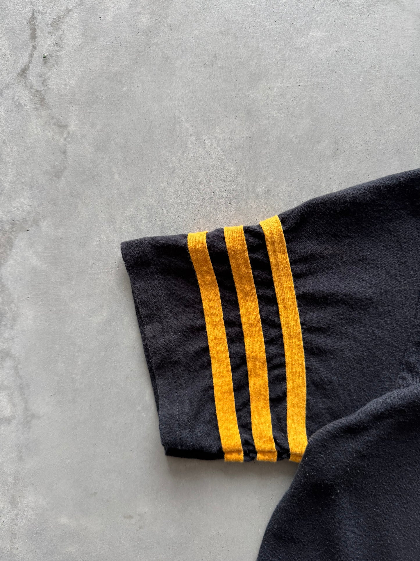 Vintage Iowa Hawkeyes Tee - M