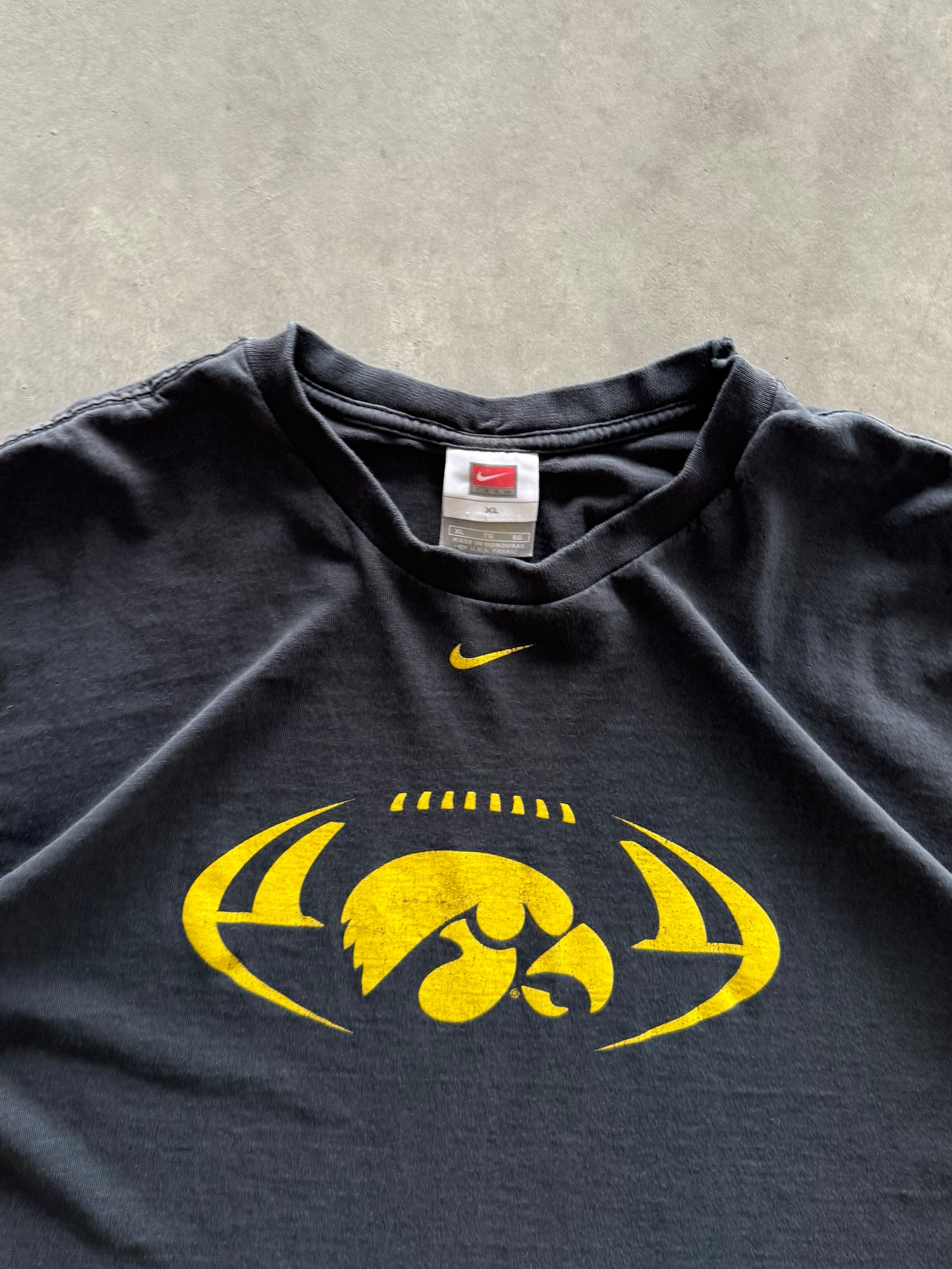 Vintage 90s Nike Iowa Hawkeyes Football Tee - XL