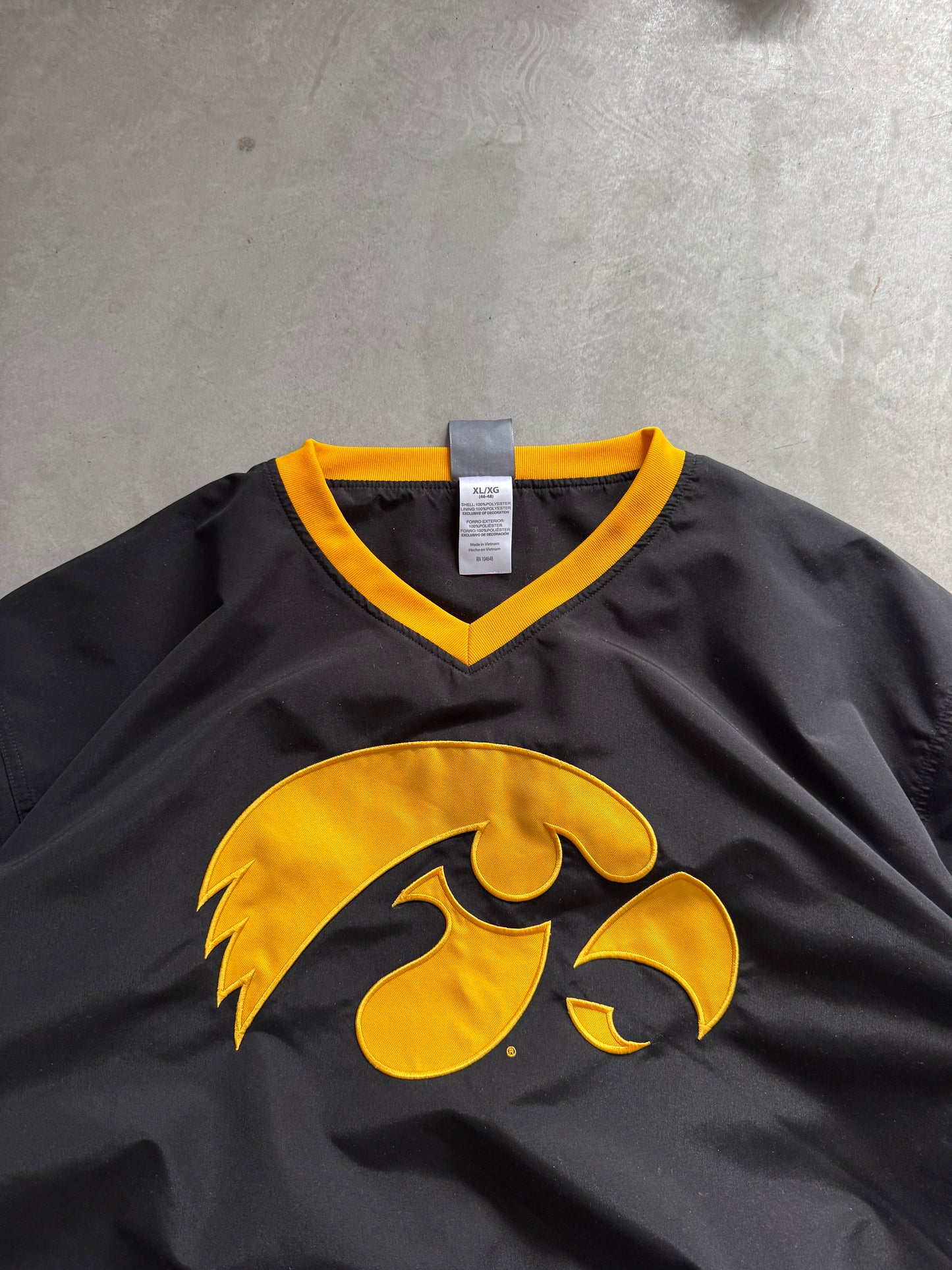 Vintage Iowa Hawkeyes Windbreaker - XL