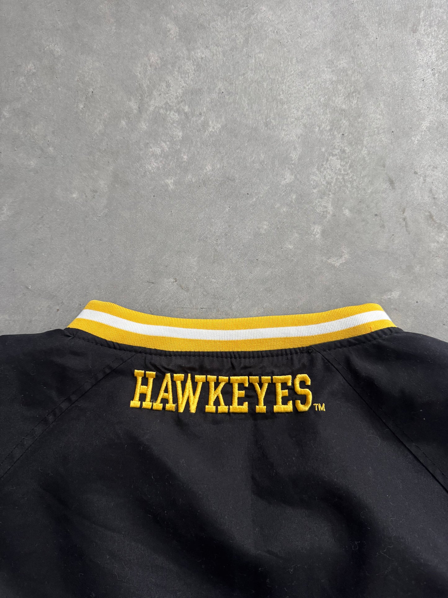 Vintage Iowa Hawkeyes Windbreaker - XL