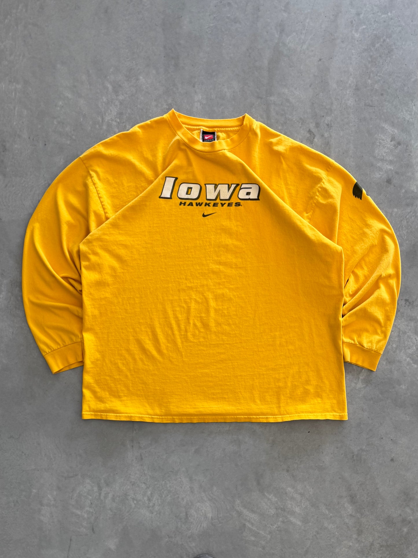 Vintage 90s Nike Iowa Hawkeyes Long Sleeve - XXL