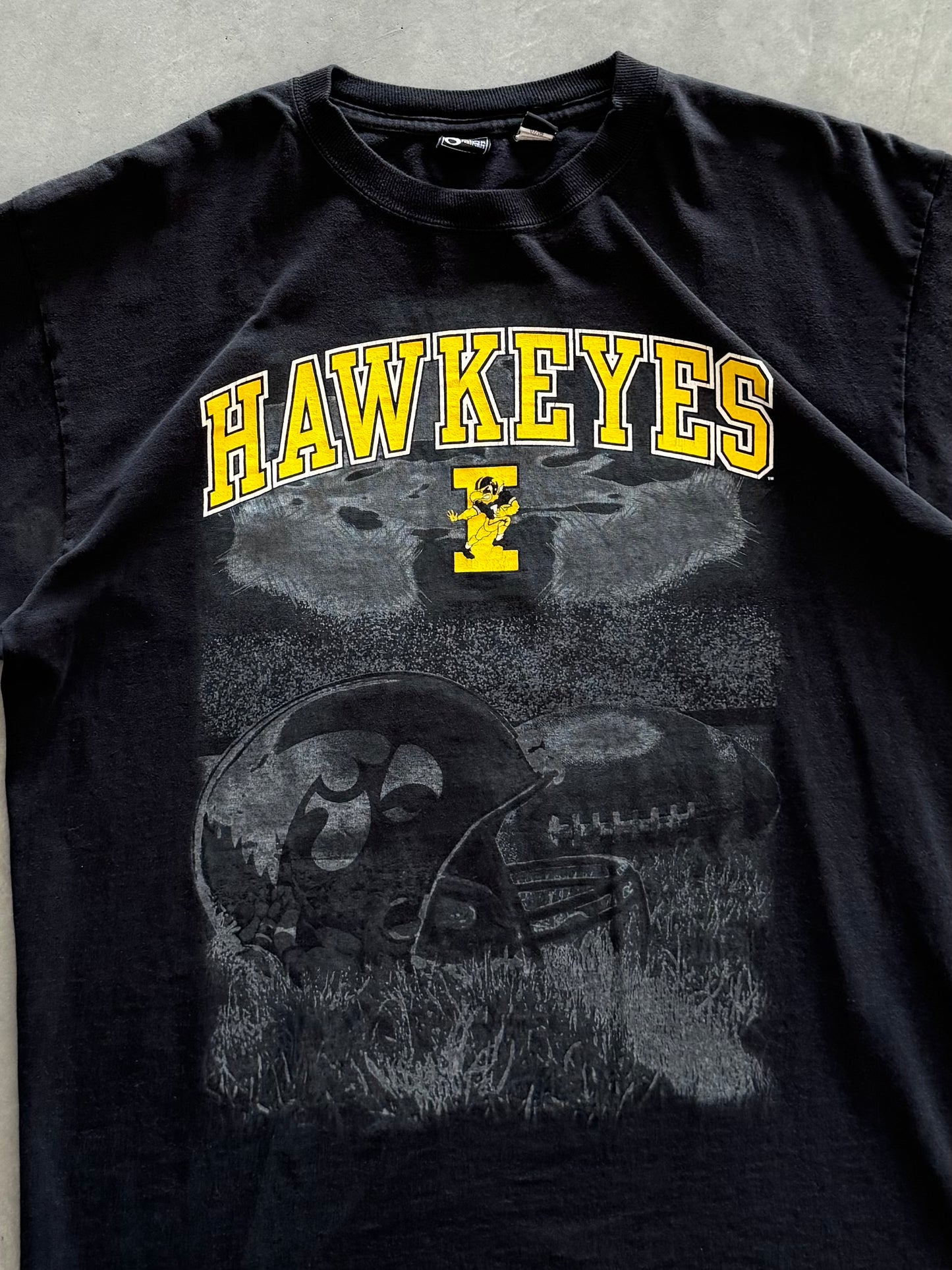Vintage 90s Iowa Hawkeyes Tee - XL
