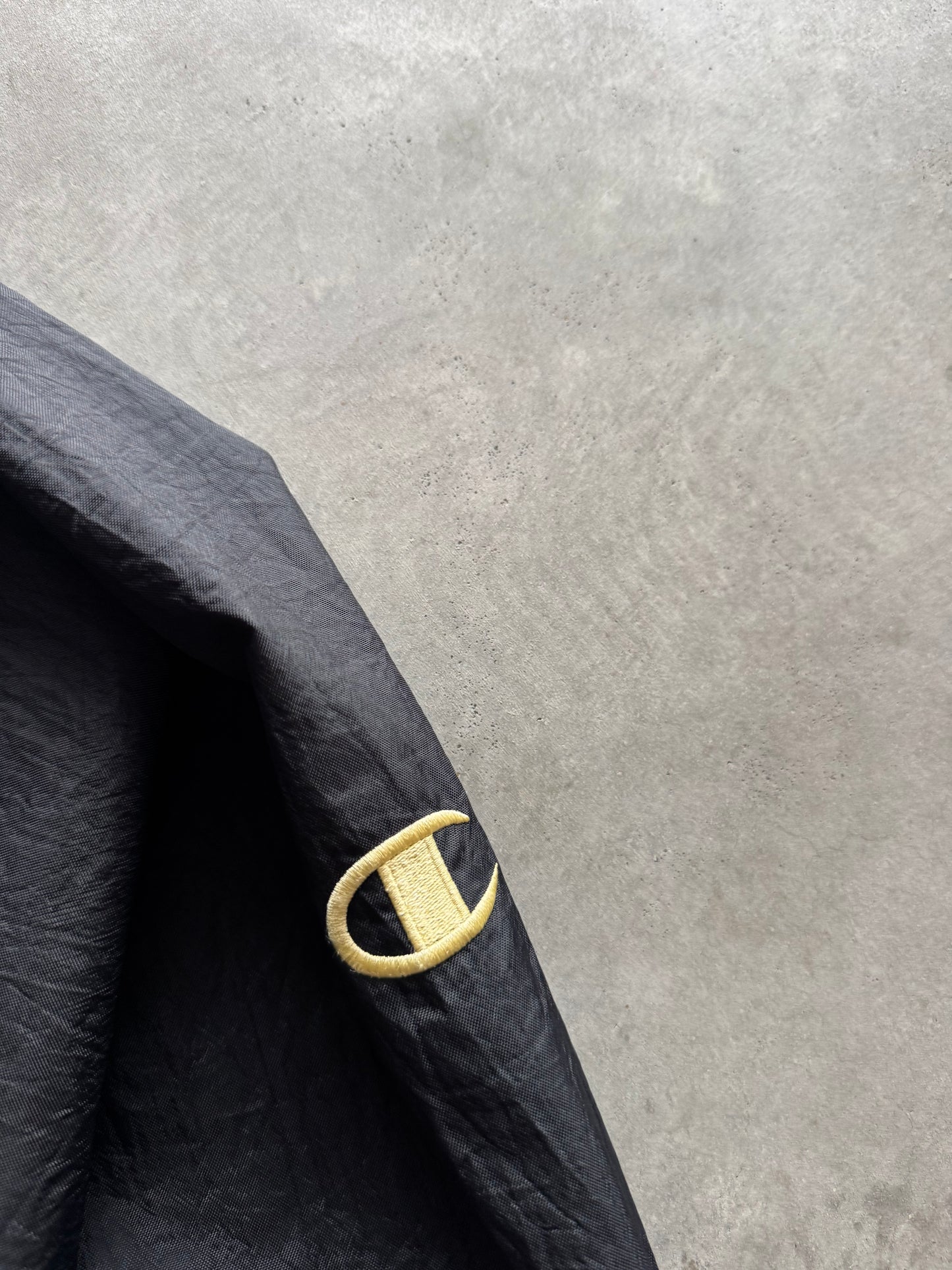 Vintage Champion Iowa Hawkeyes Windbreaker - XL
