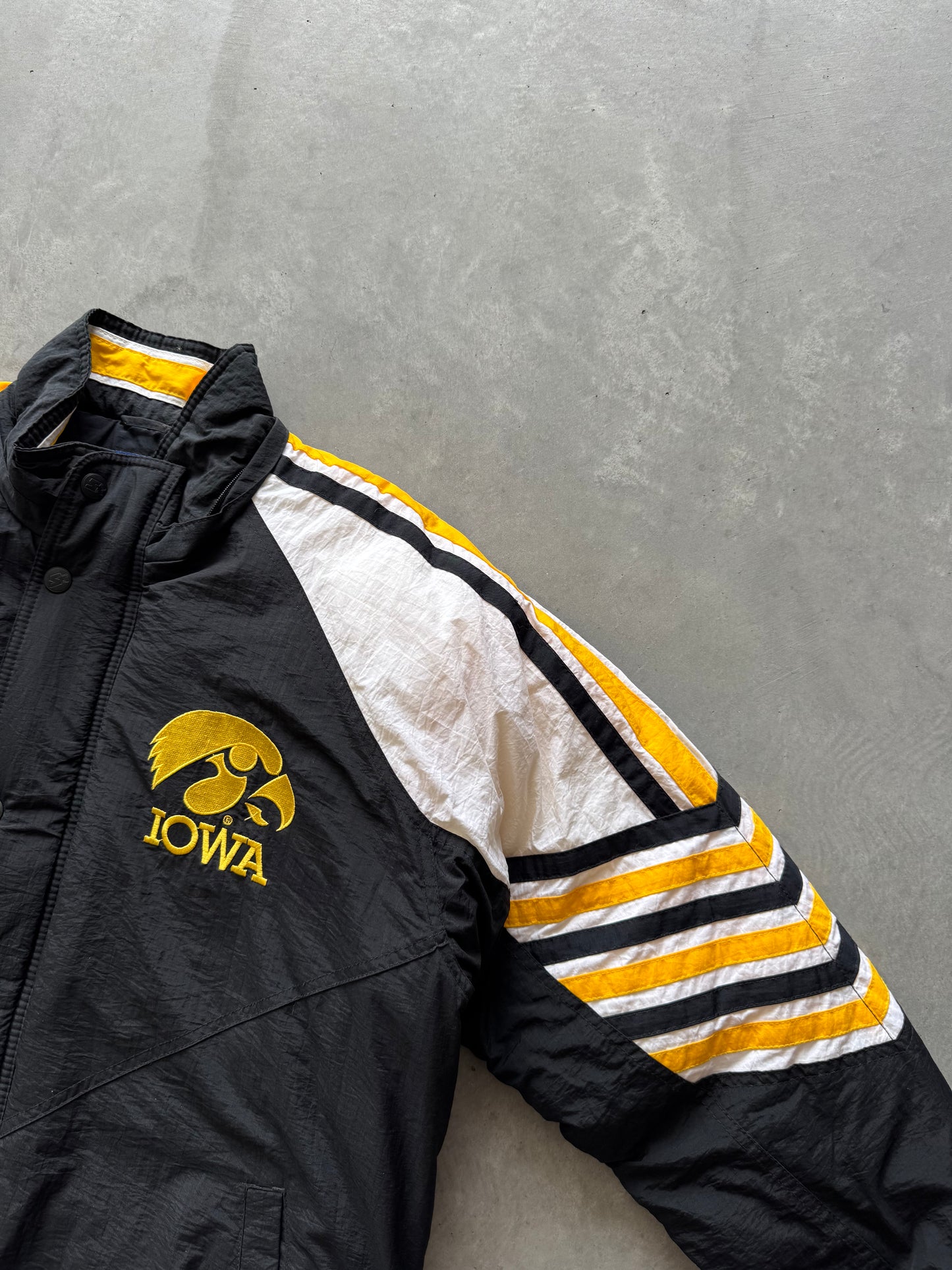 Vintage 90s Starter Iowa Hawkeyes Coat - M