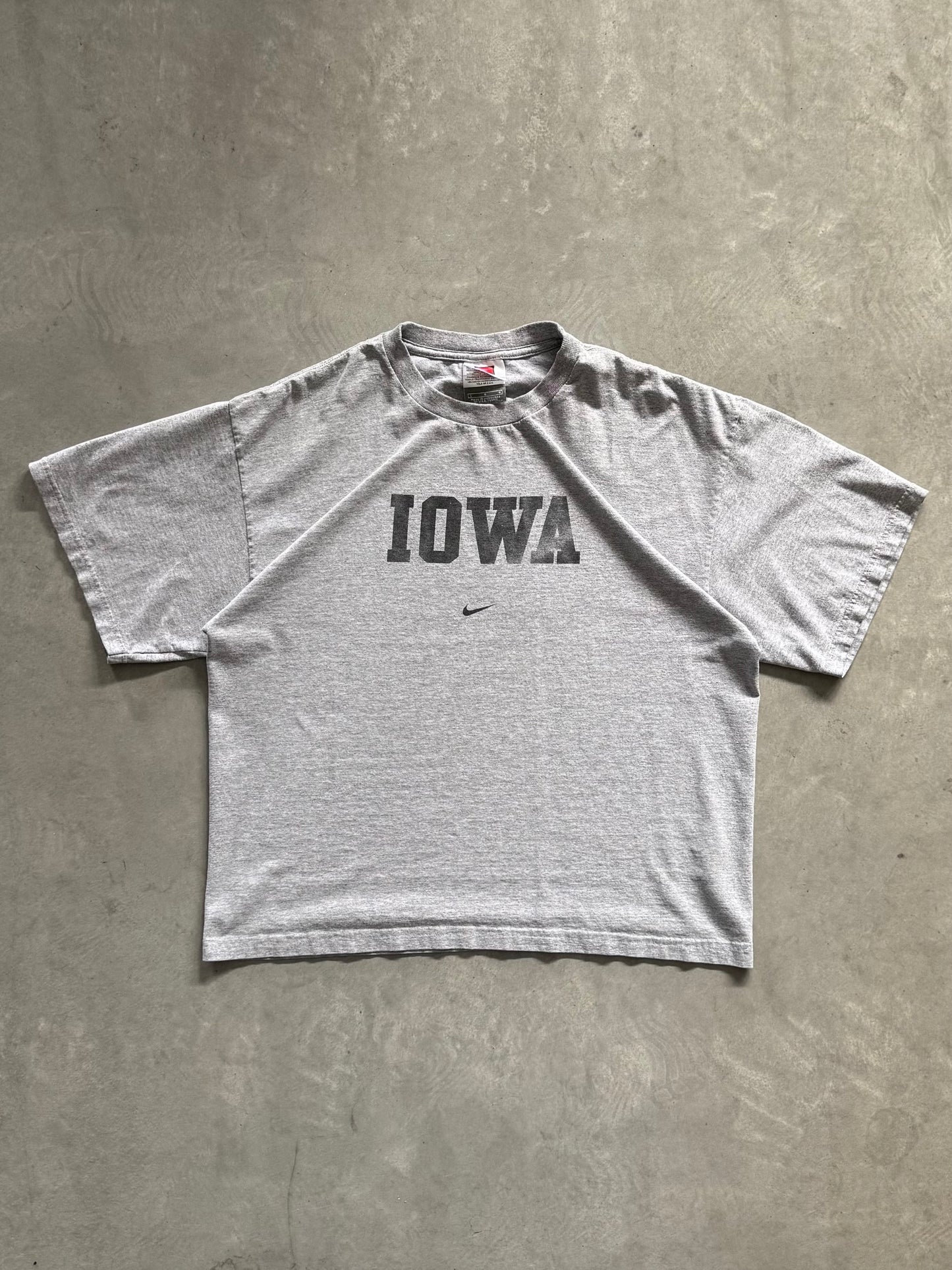 Vintage 90s Nike Iowa Hawkeyes Tee - L