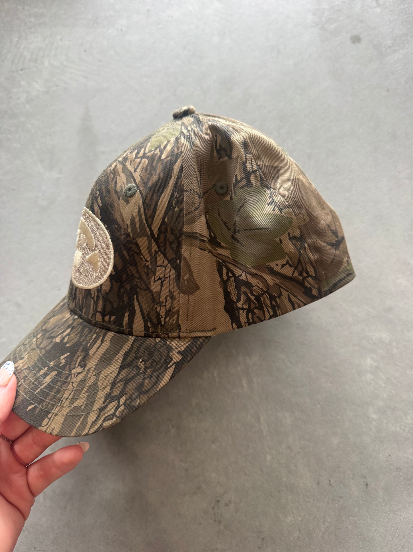 Vintage Iowa Hawkeyes Camo Hat
