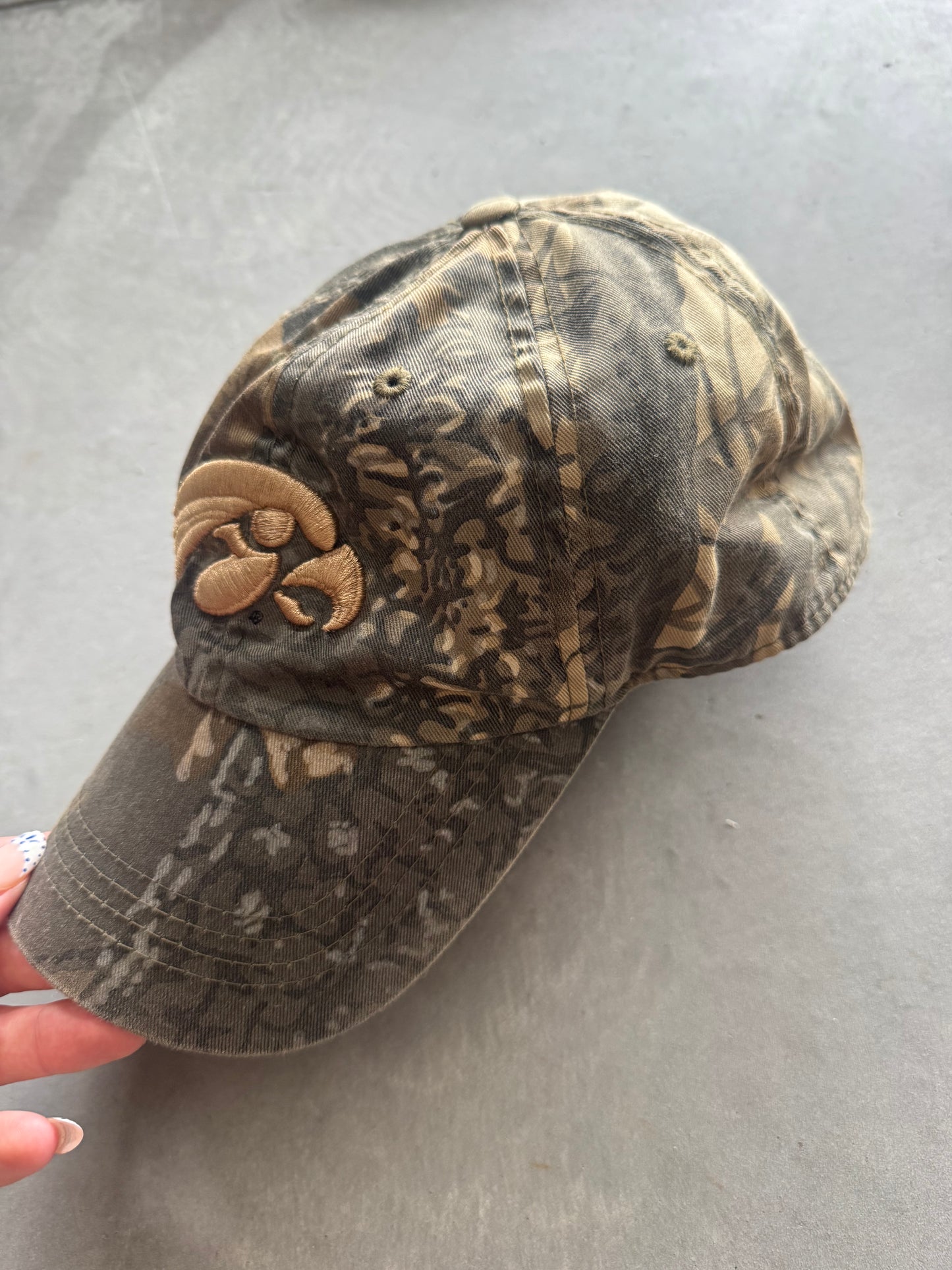 Vintage Iowa Hawkeyes Camo Hat