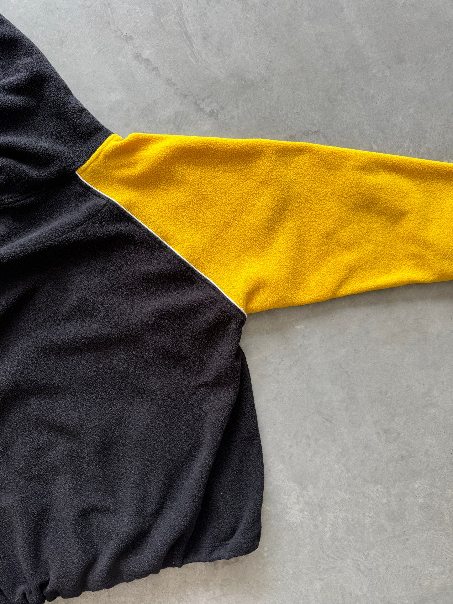Vintage Iowa Hawkeyes Starter Fleece - XL
