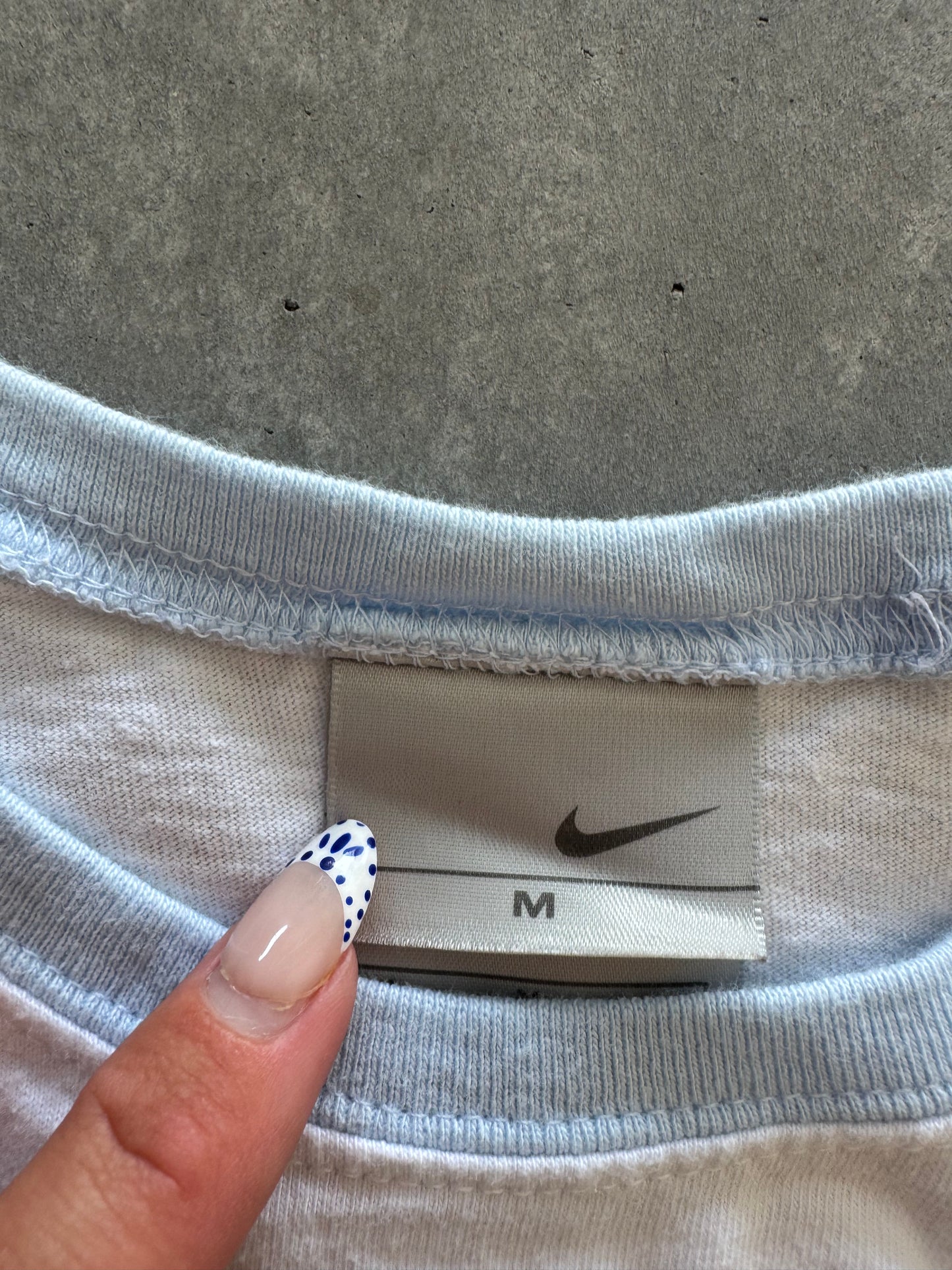 Vintage 00s Nike Women’s Baby Tee - M