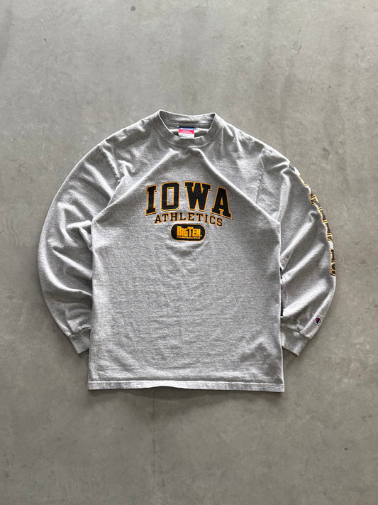 Vintage Iowa Hawkeyes Long Sleeve - M