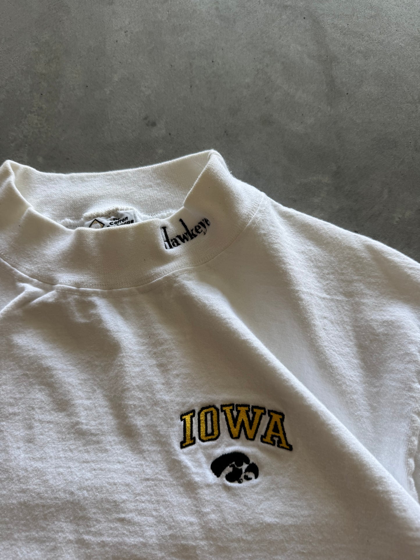 Vintage 90s Iowa Hawkeyes Mock Neck - L