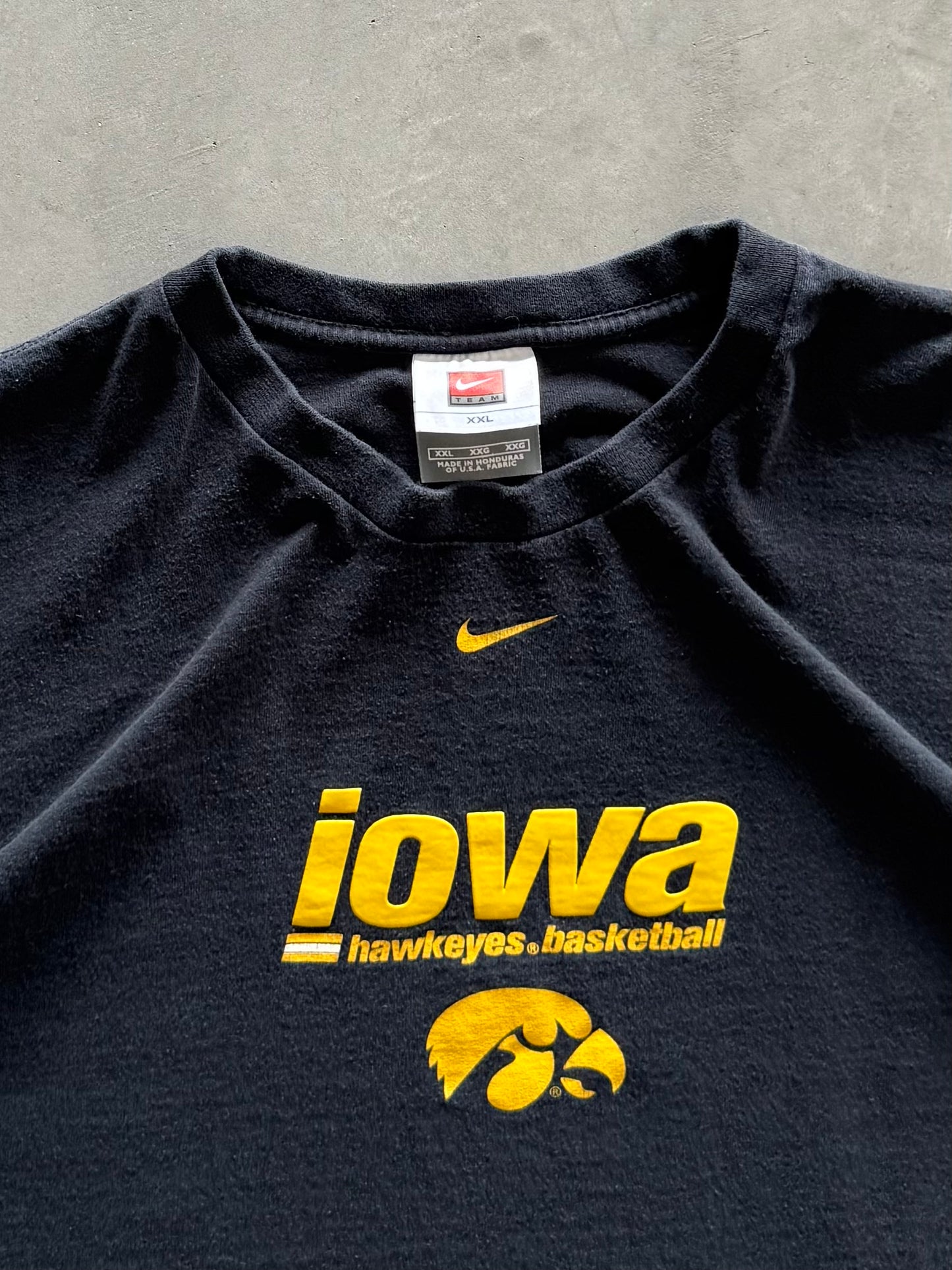 Vintage 90s Nike Iowa Hawkeyes Basketball Tee - XXL