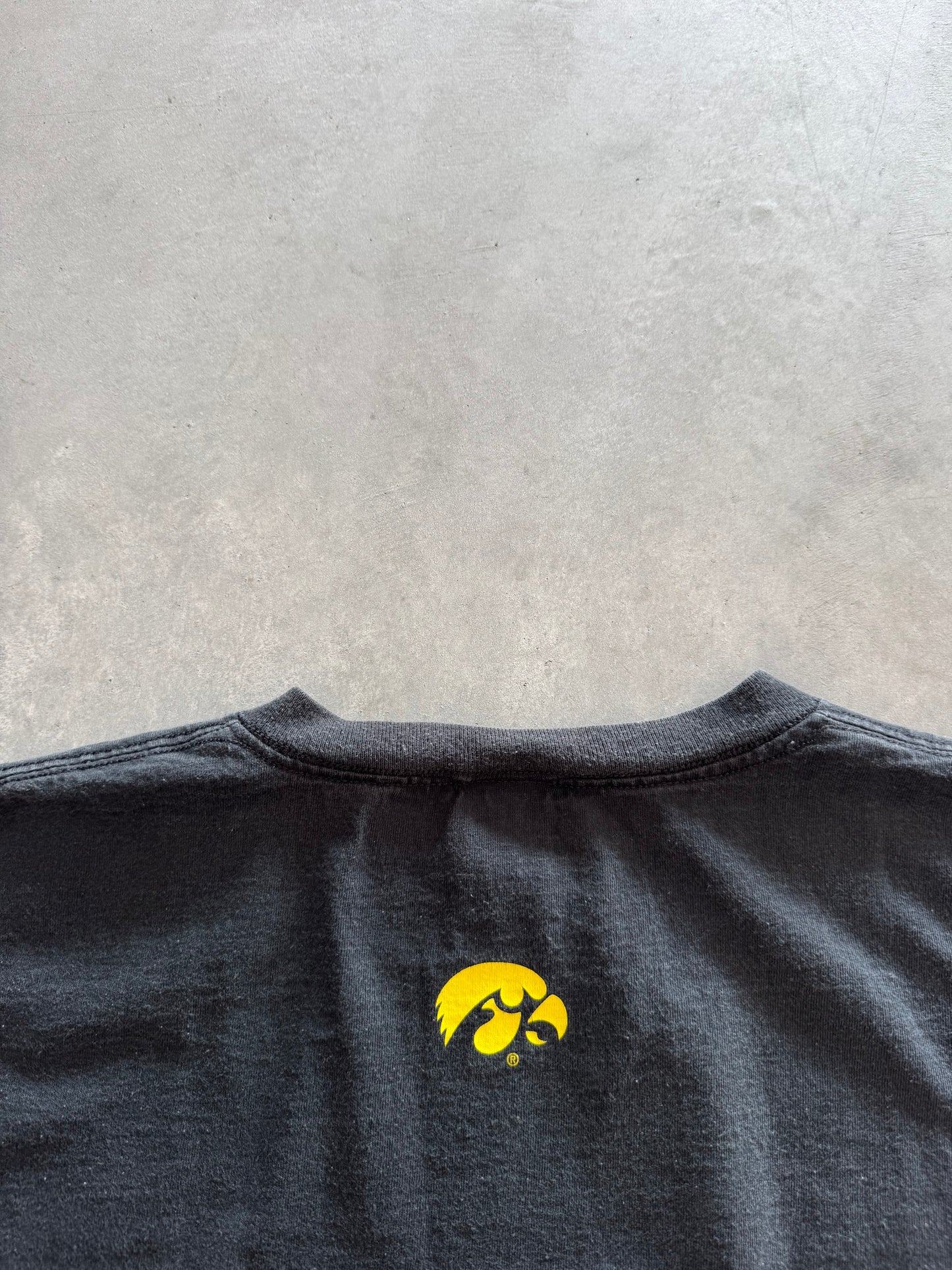 Vintage Iowa Hawkeyes Tee - XXL