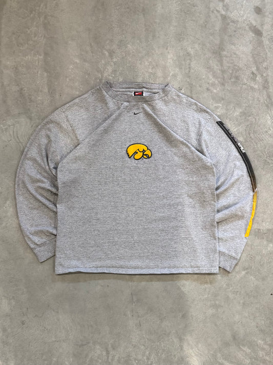 Vintage 90s Nike Iowa Hawkeyes Long Sleeve - M