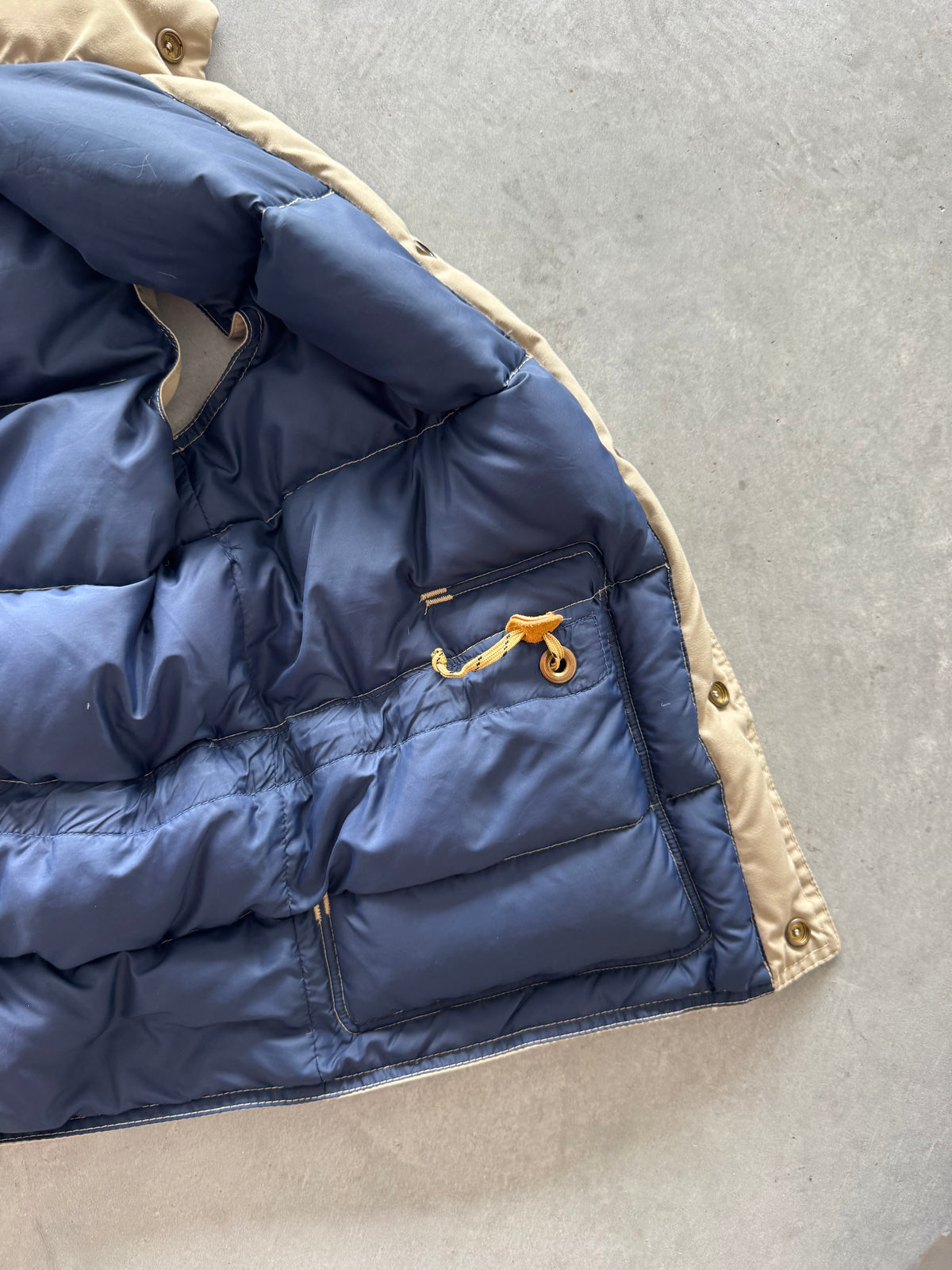 Vintage Puffer Vest Cinchable Waist - M