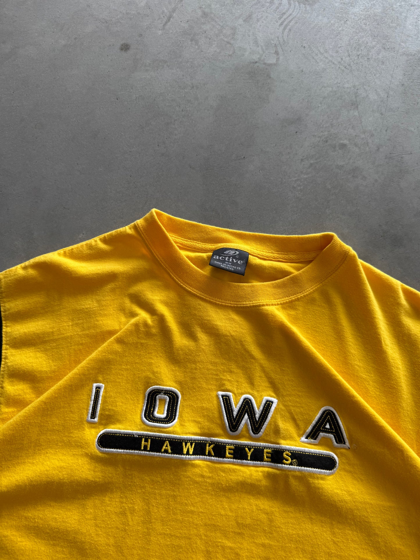 Vintage Iowa Hawkeyes Tee - M