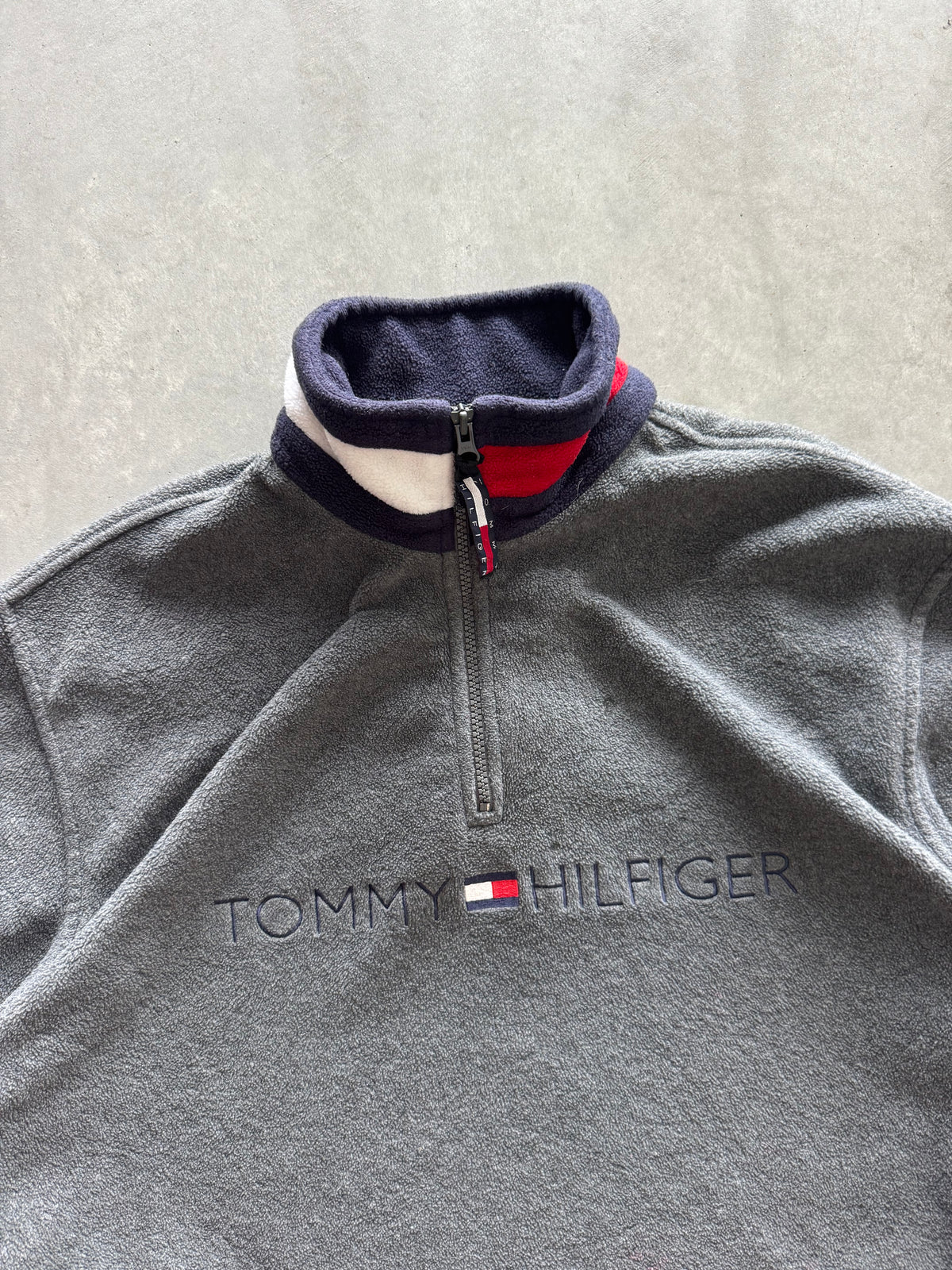 Vintage Tommy Hilfiger Fleece Sweatshirt - M