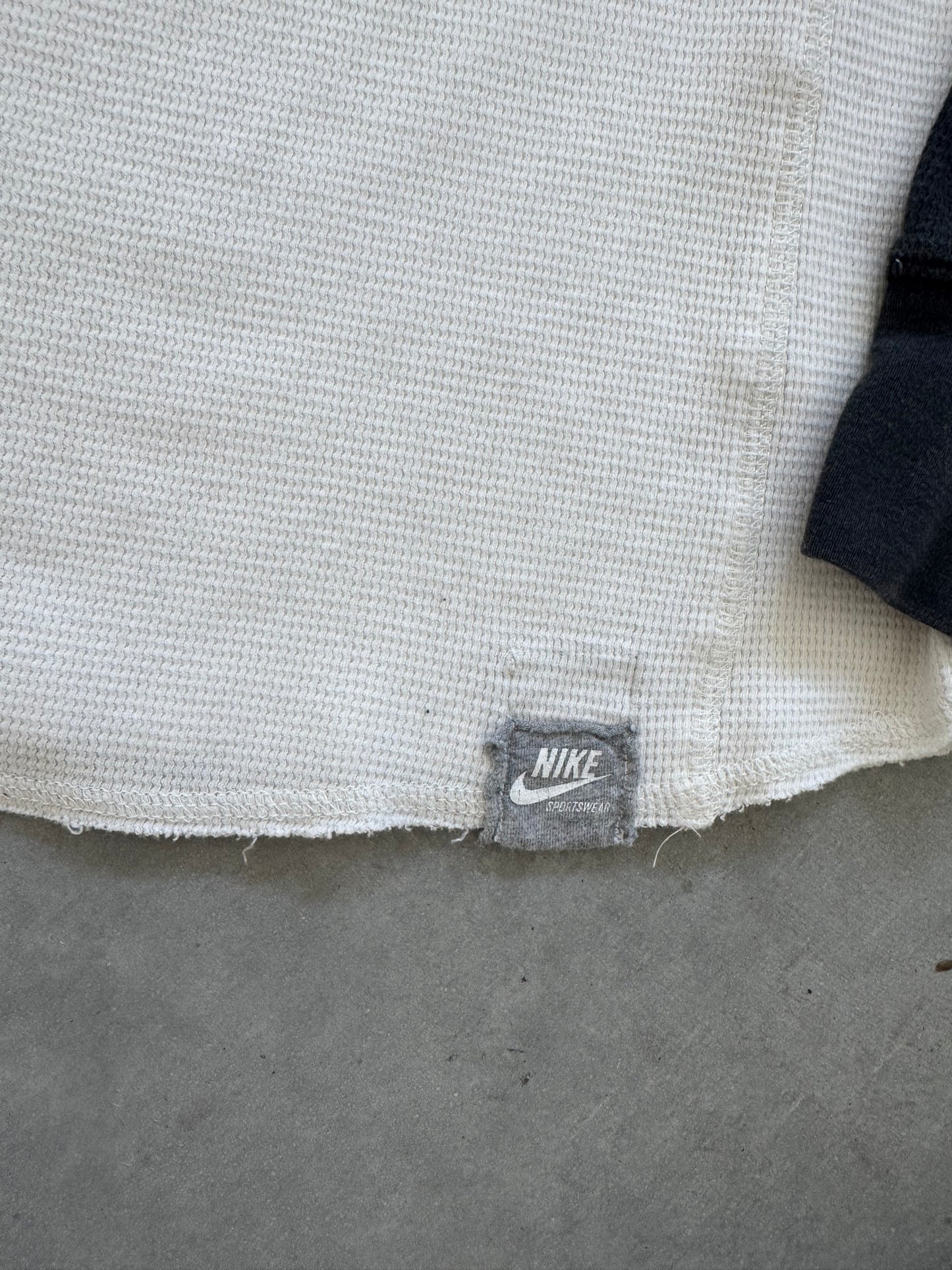 Iowa Hawkeyes Nike Waffle Knit Longsleeve - M