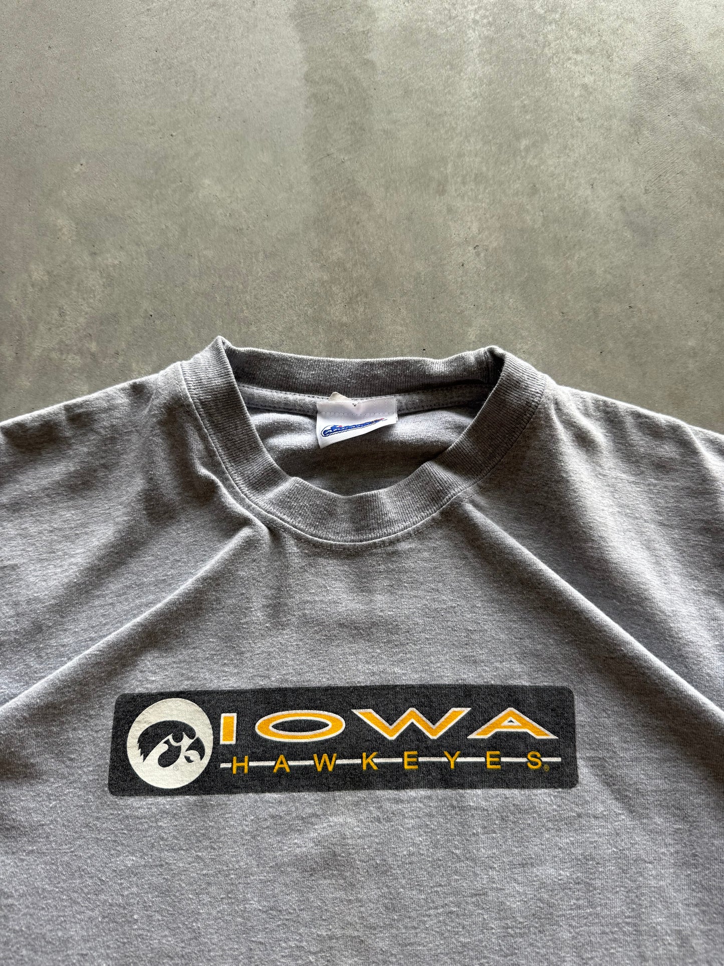Vintage Iowa Hawkeyes Tee - S