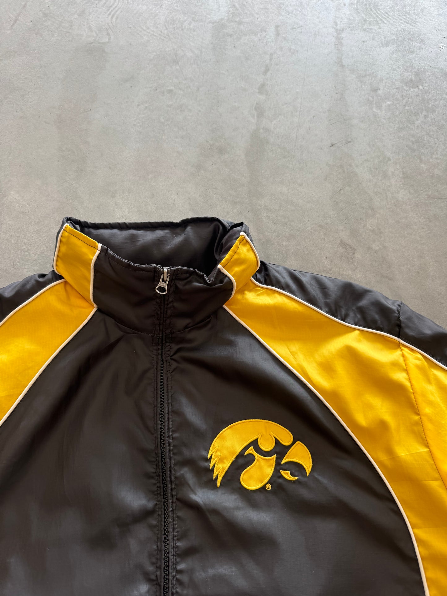 Vintage Iowa Hawkeyes Coat - L