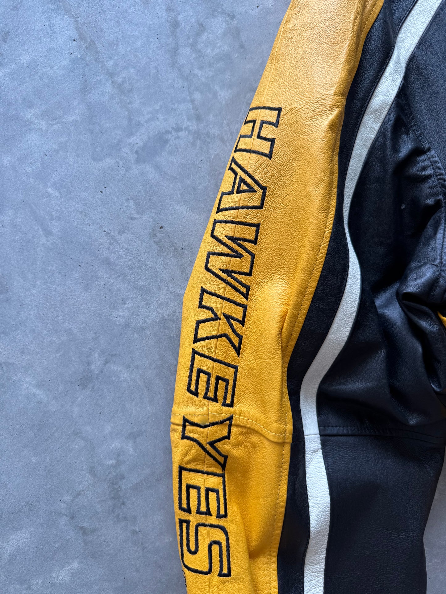 Vintage Iowa Hawkeyes Leather Jacket - XL
