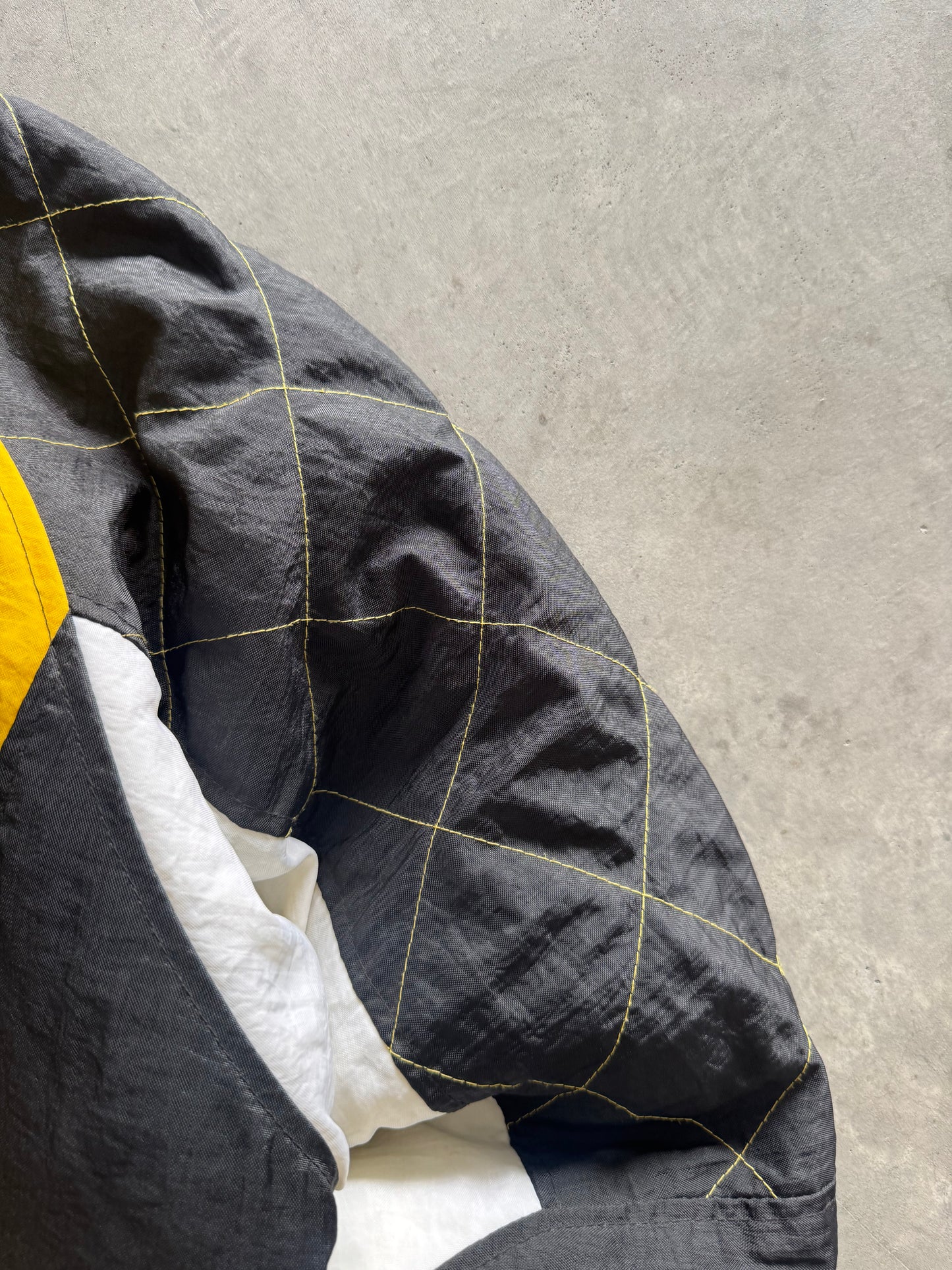 Vintage 90s Starter Iowa Hawkeyes Coat - XL