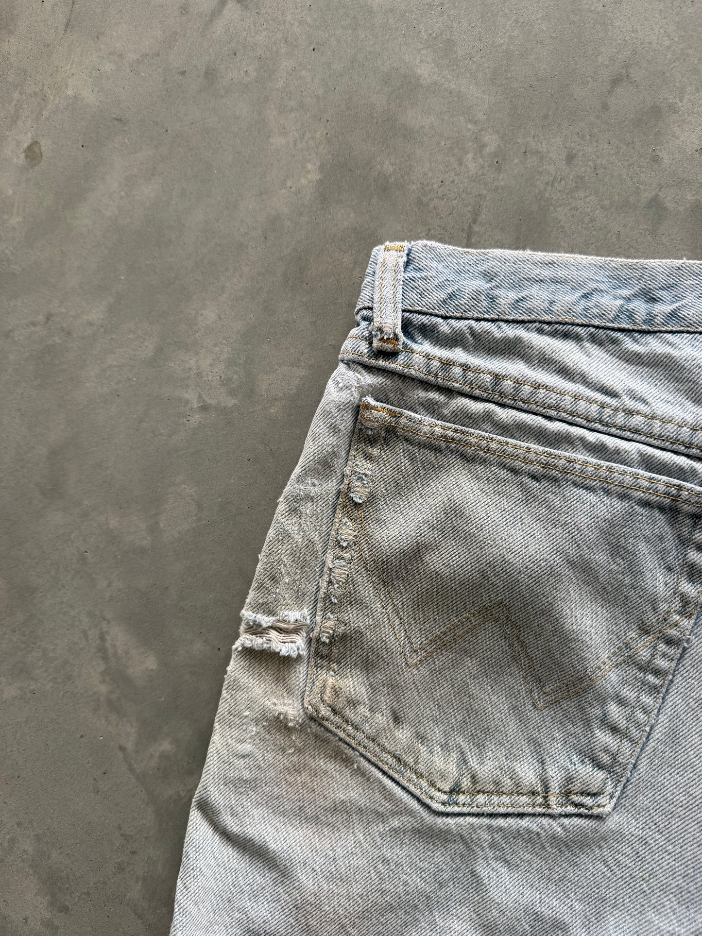 Vintage Distressed Wrangler Jorts - 32x9