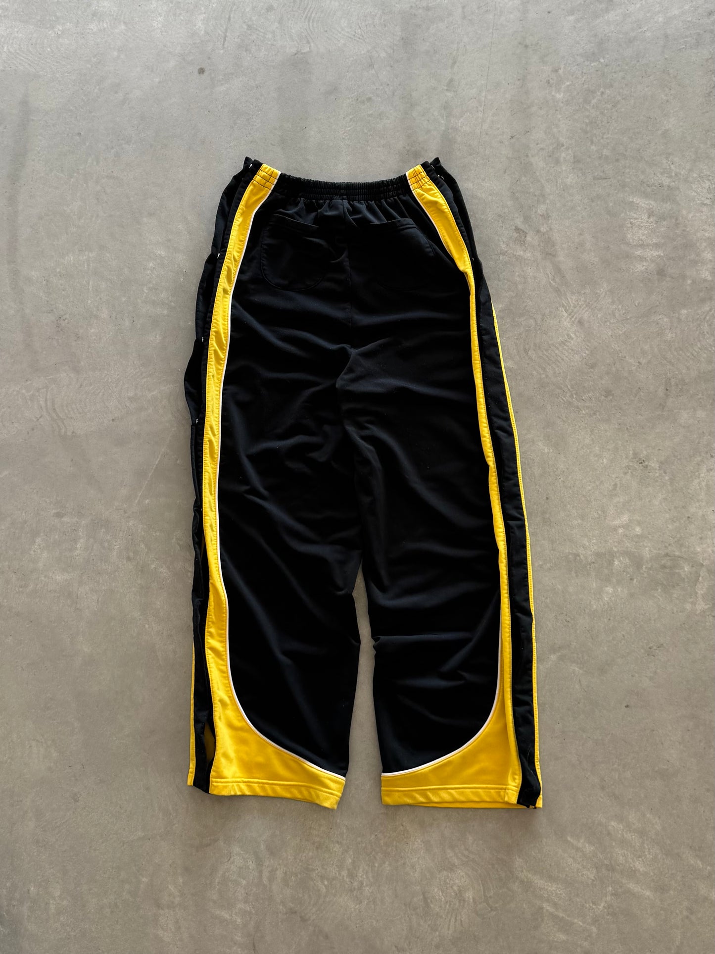 Vintage 90s Nike Iowa Hawkeyes Tear Away Sweatpants -