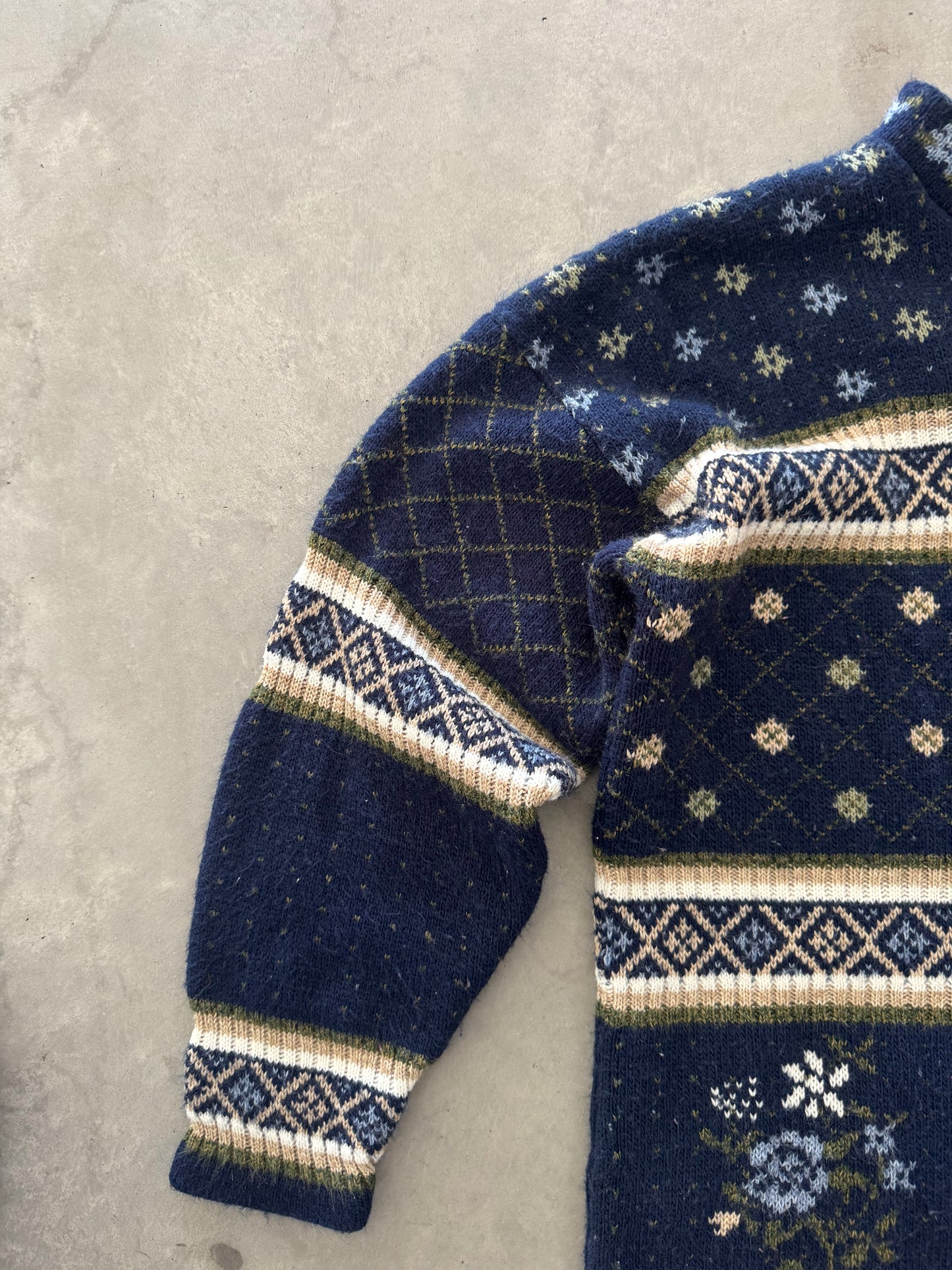Vintage Sweater - XL