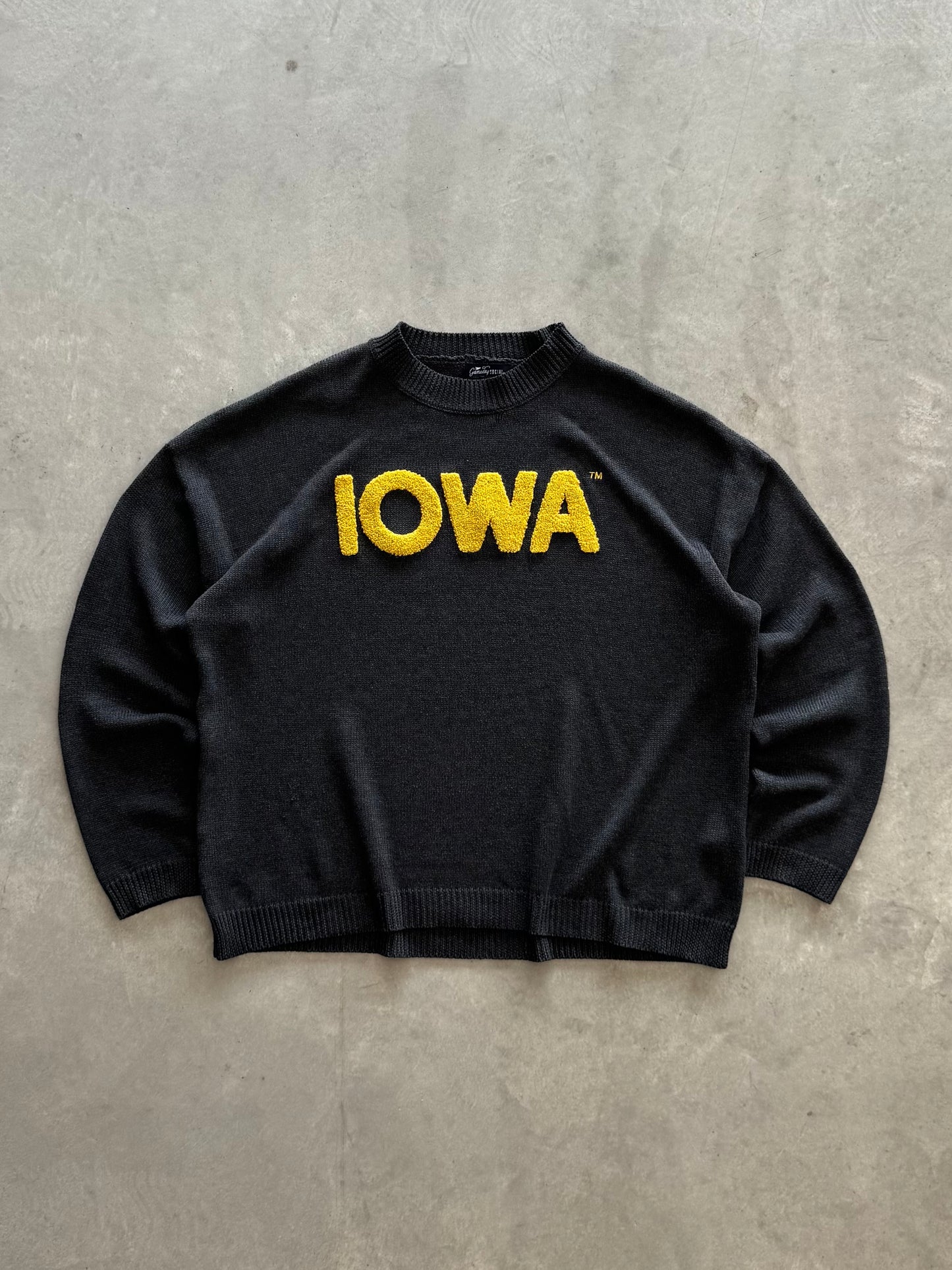 Iowa Hawkeyes Sweater - XL